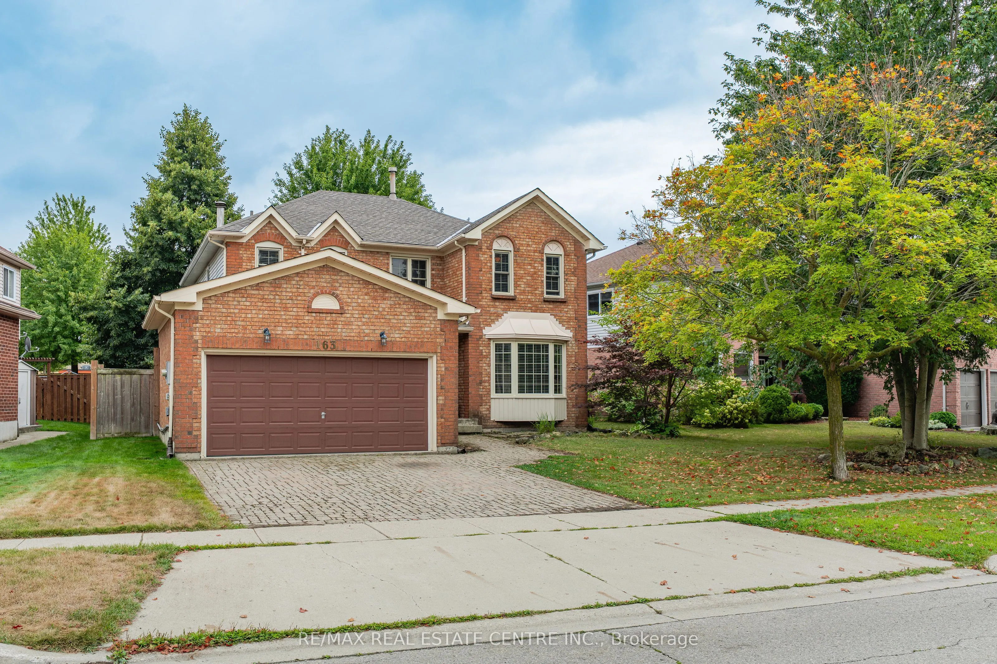 163 GLENVALLEY Drive