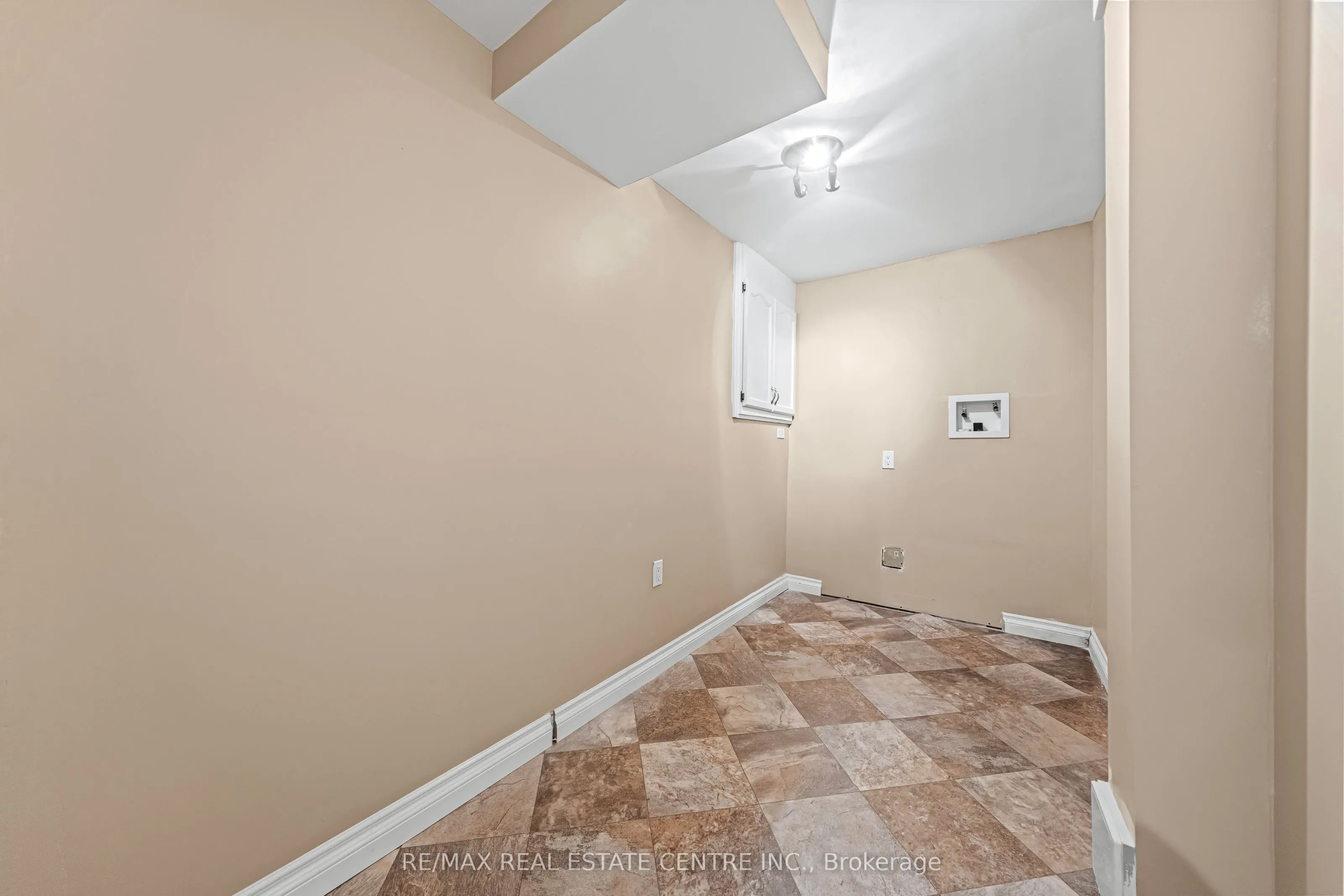 163 GLENVALLEY Drive