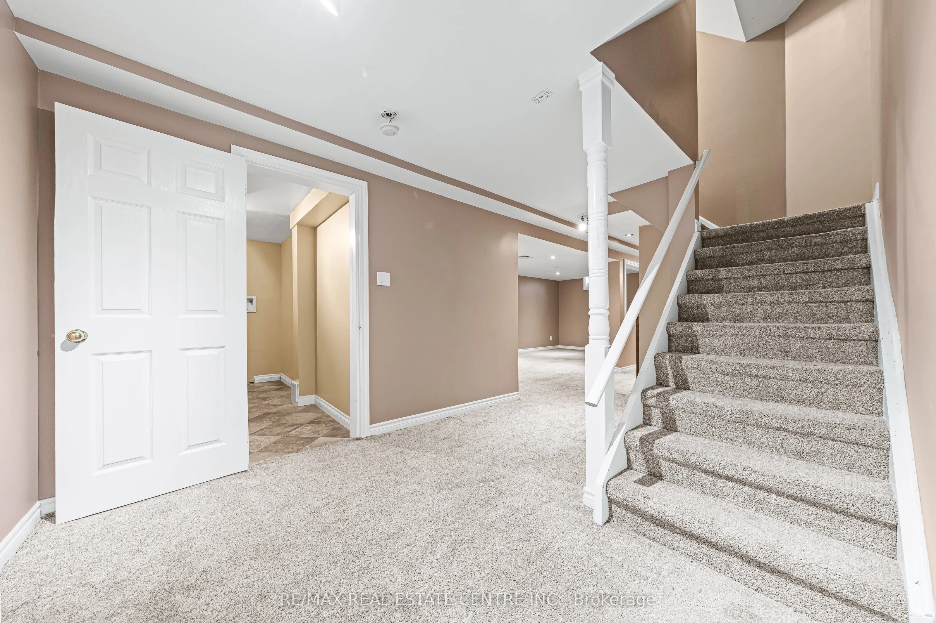 163 GLENVALLEY Drive