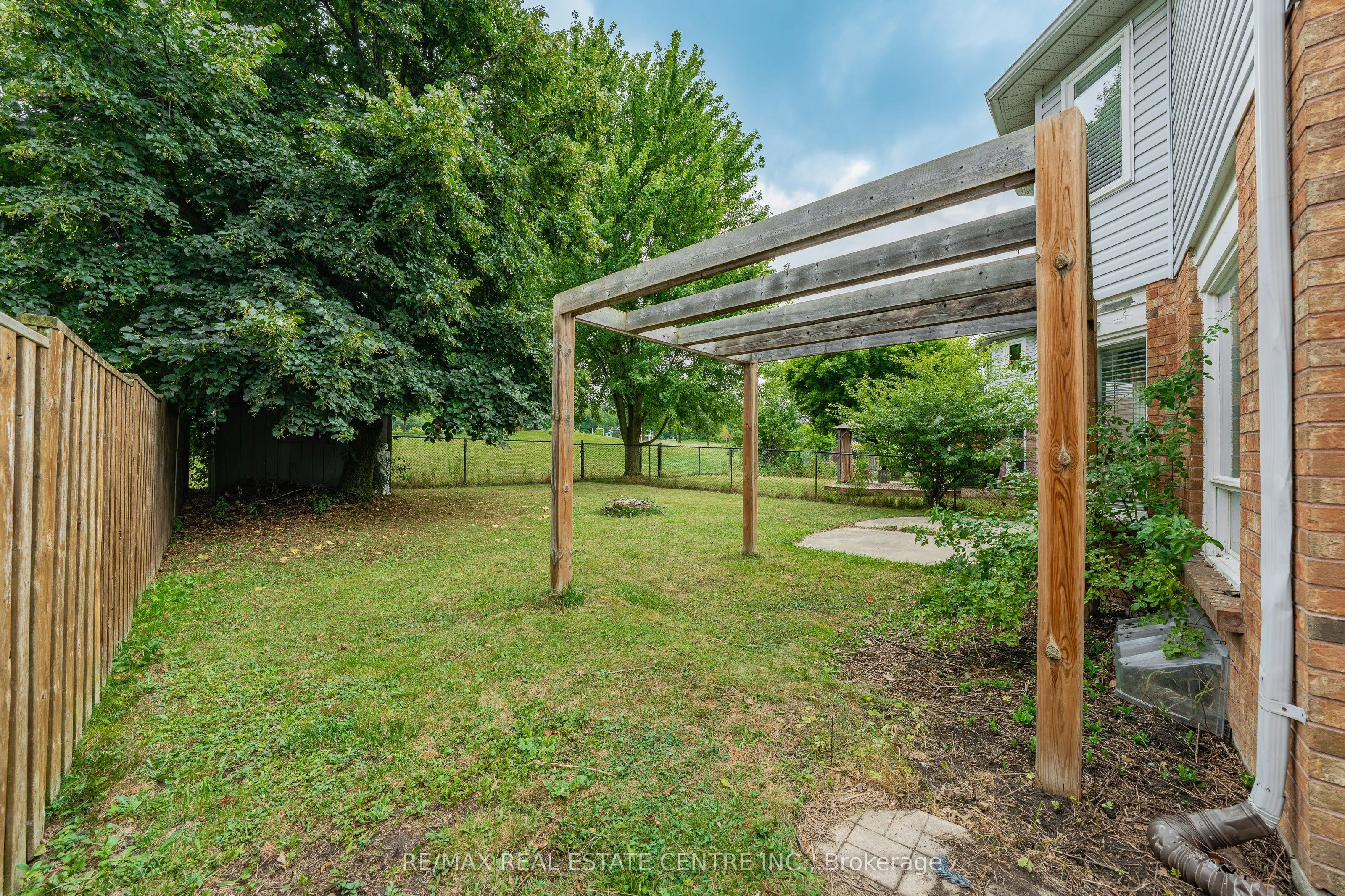 163 GLENVALLEY Drive