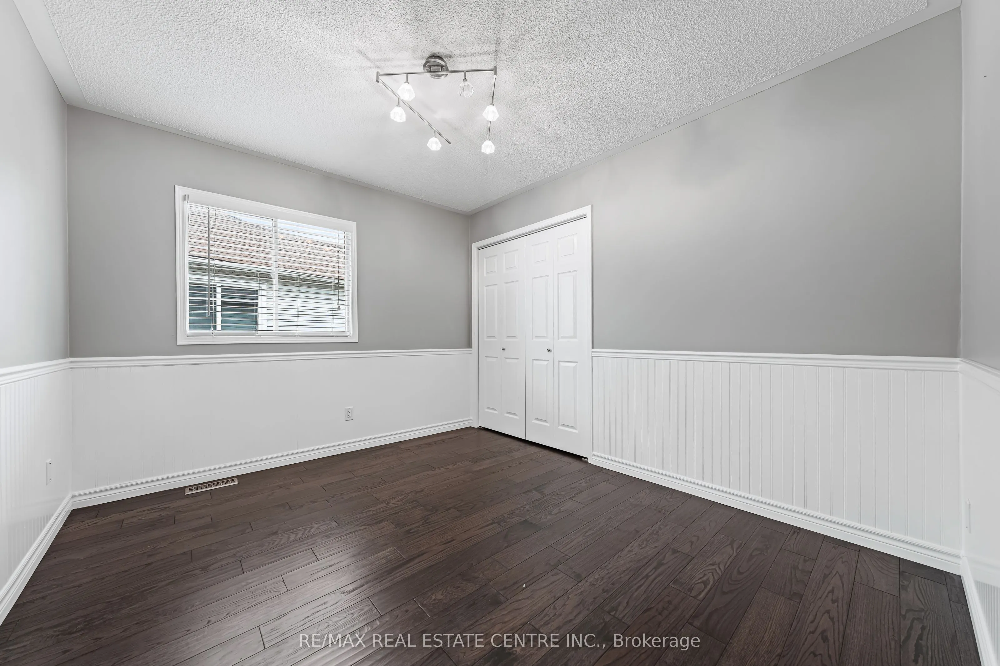 163 GLENVALLEY Drive