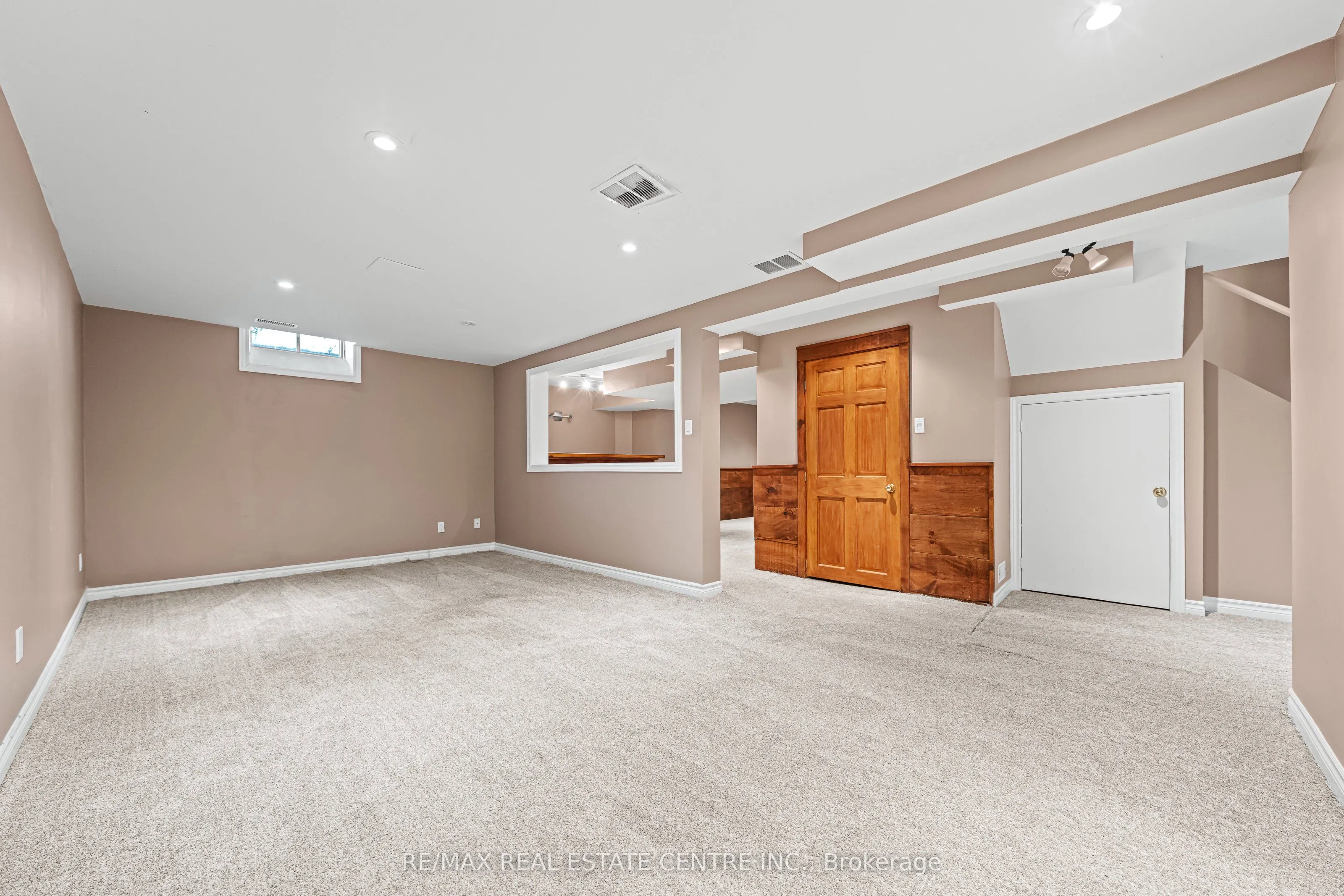 163 GLENVALLEY Drive