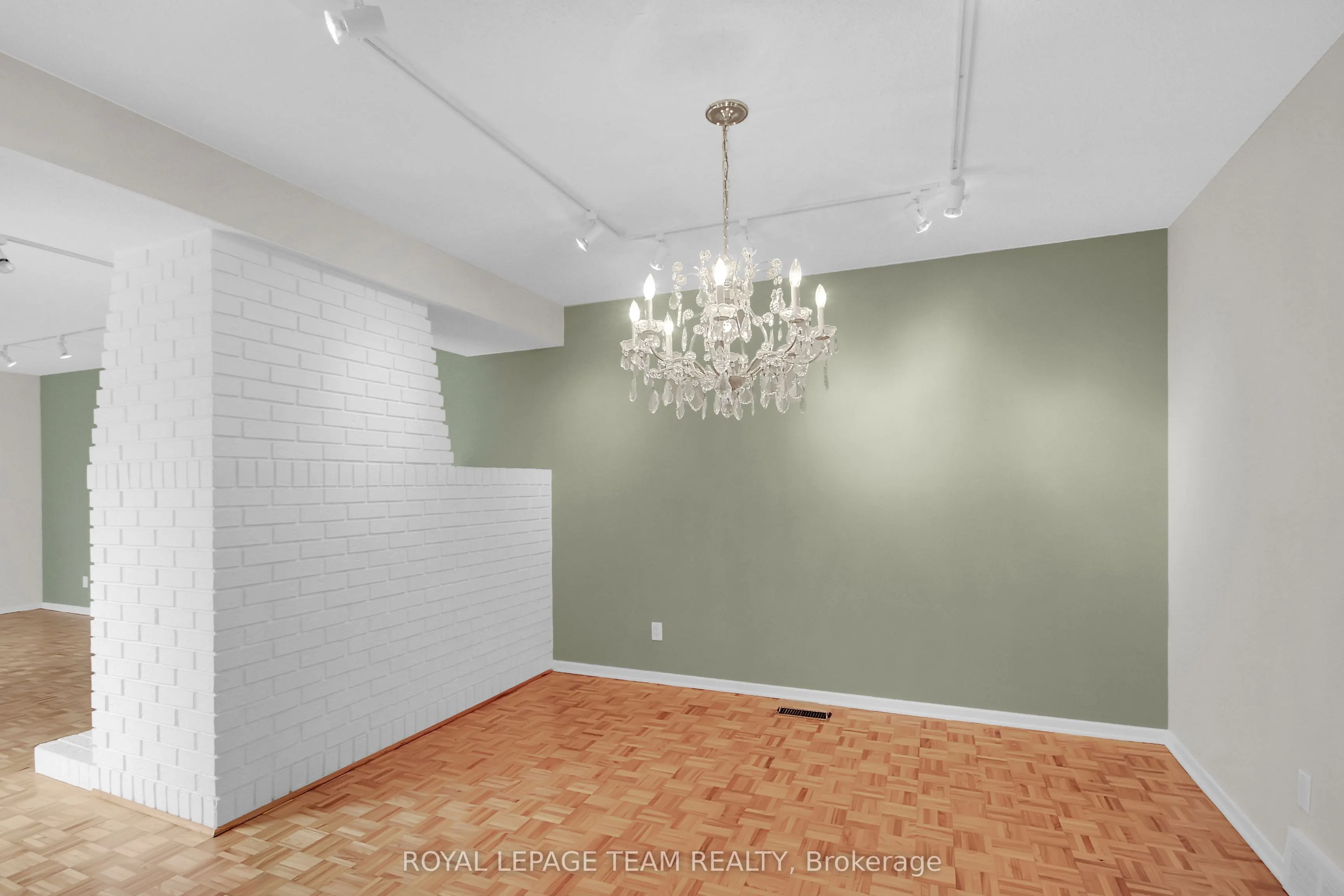 26 Jackson Court, #26