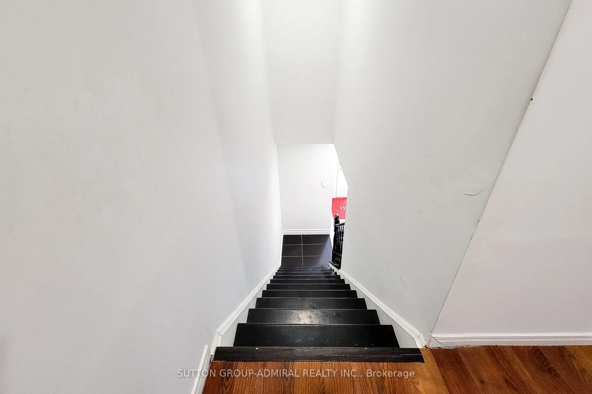 2 Royalwood Court, #52