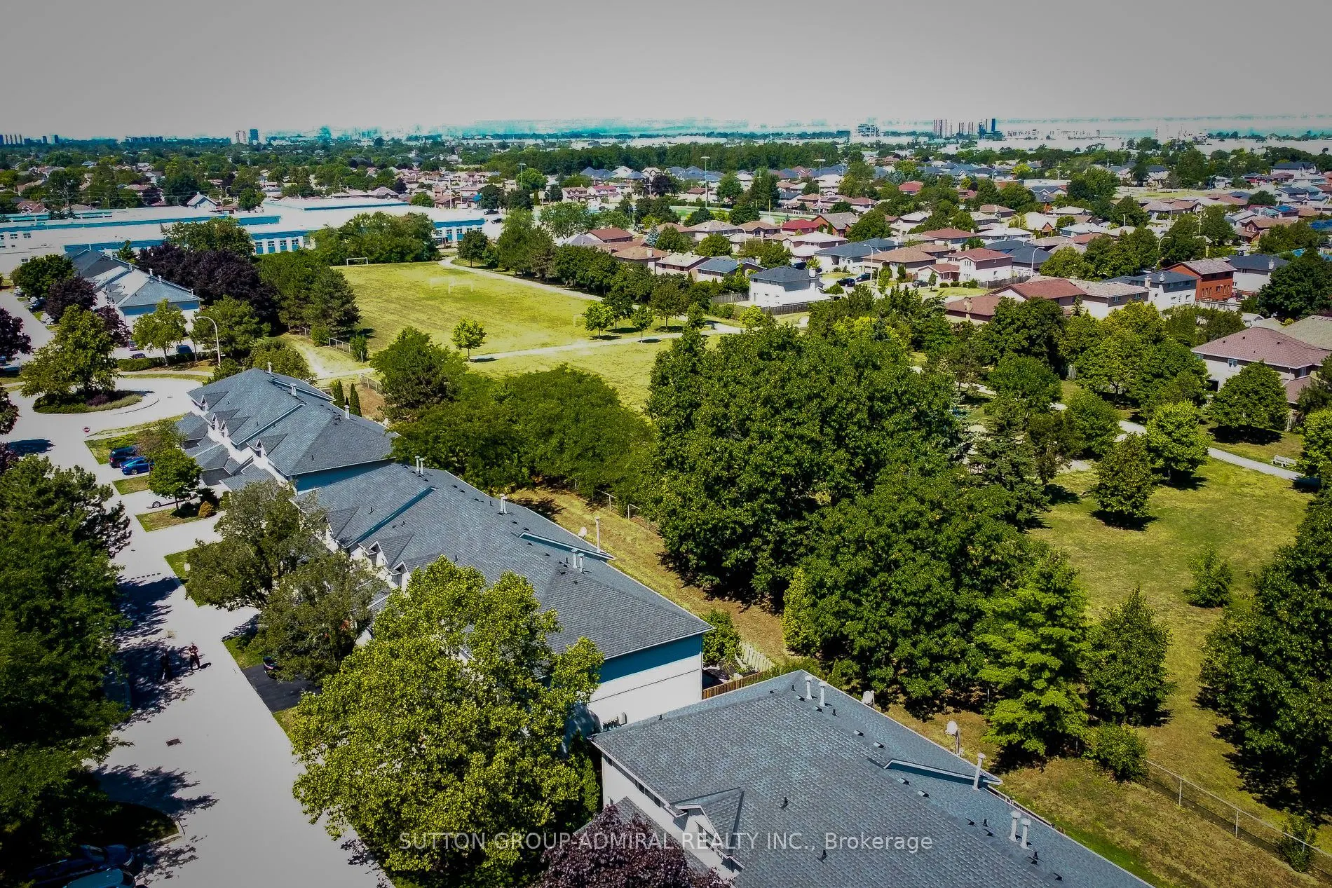 2 Royalwood Court, #52