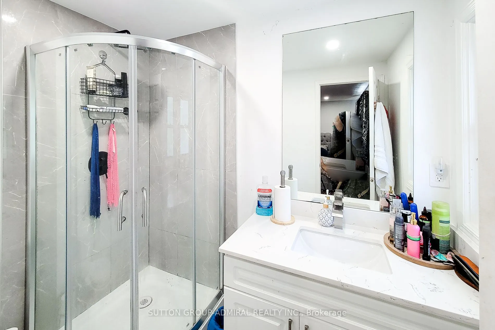 2 Royalwood Court, #52