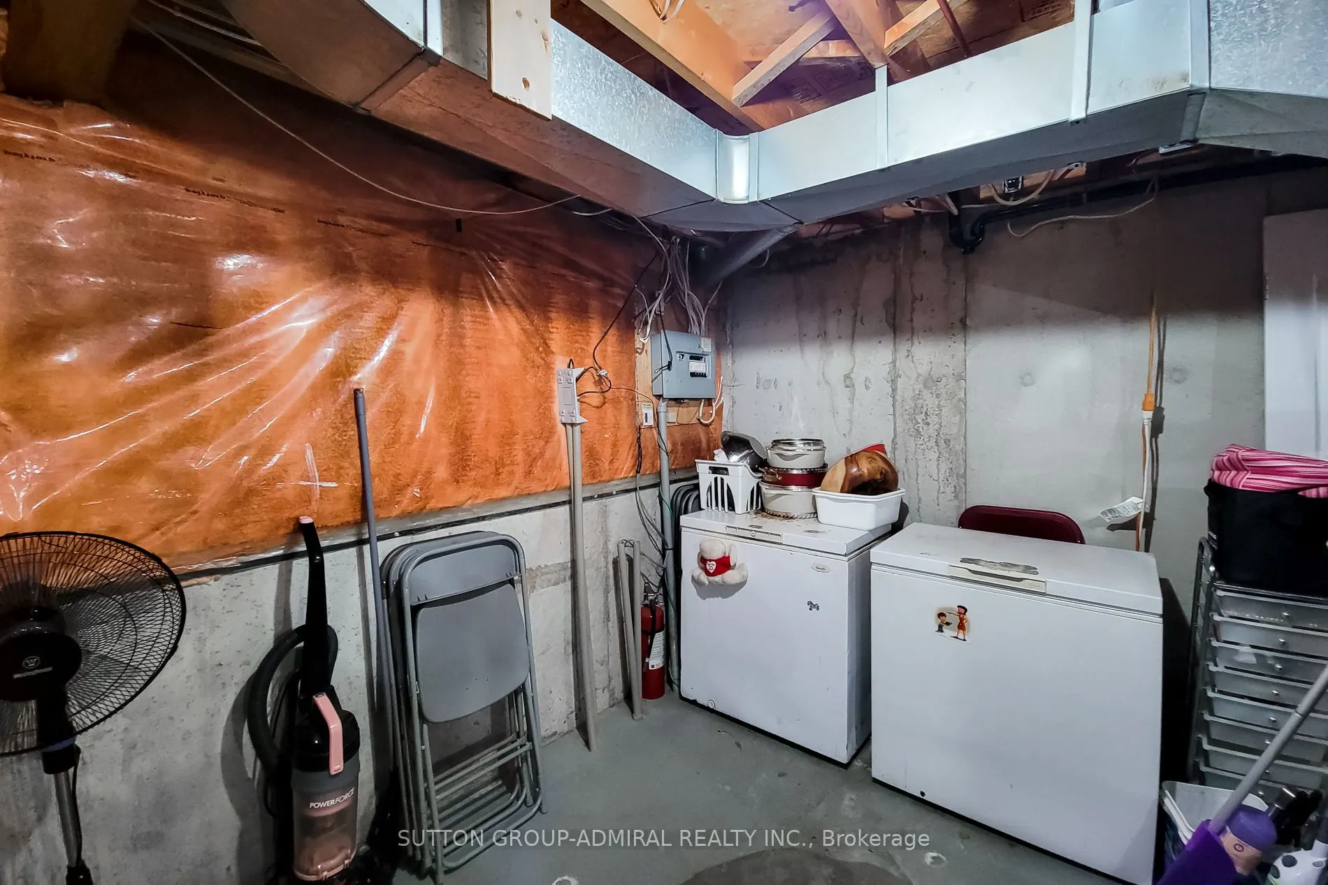 2 Royalwood Court, #52