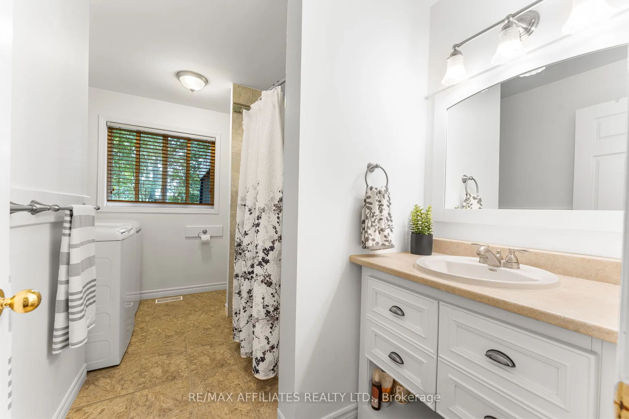 3662 Forestview Lane