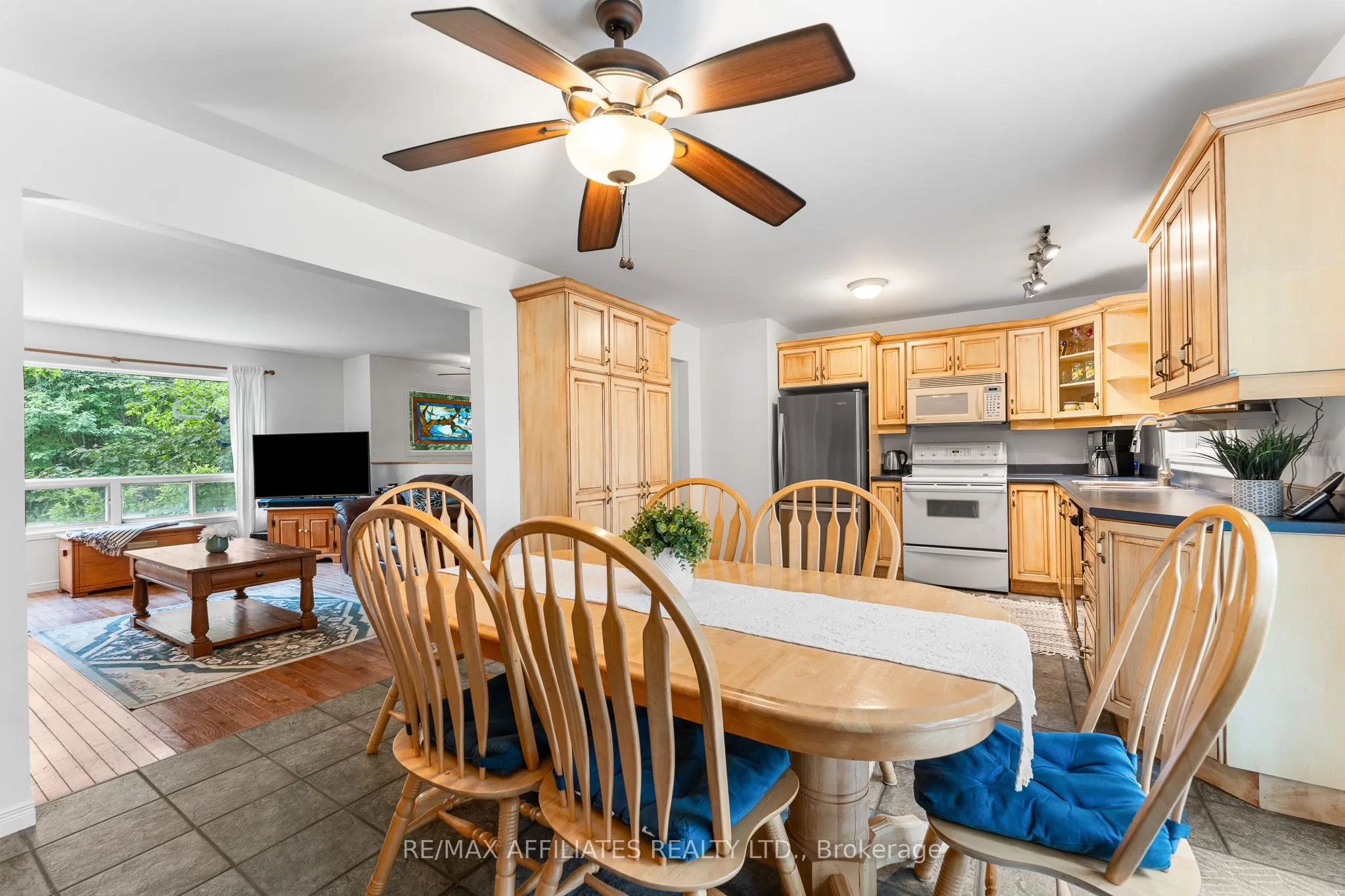 3662 Forestview Lane