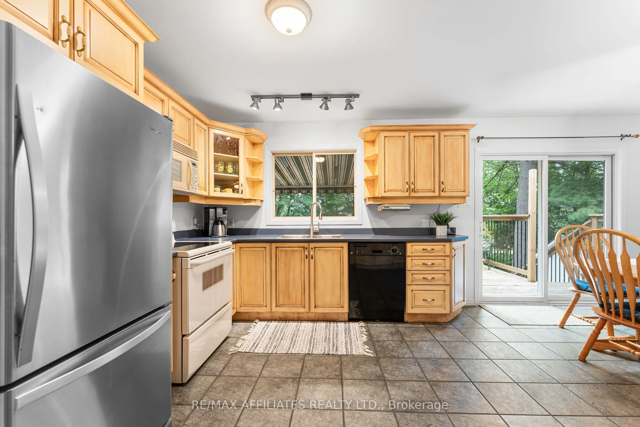 3662 Forestview Lane