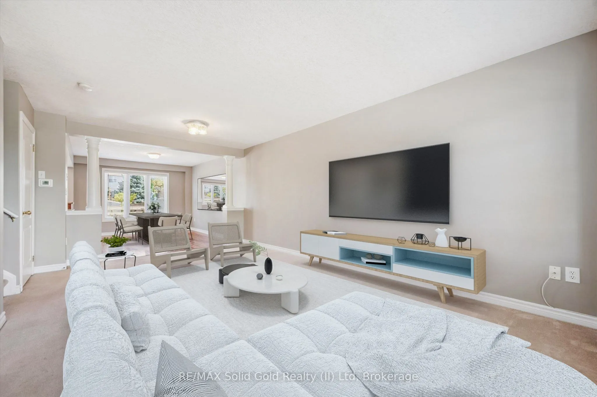 543 Victoria Road N