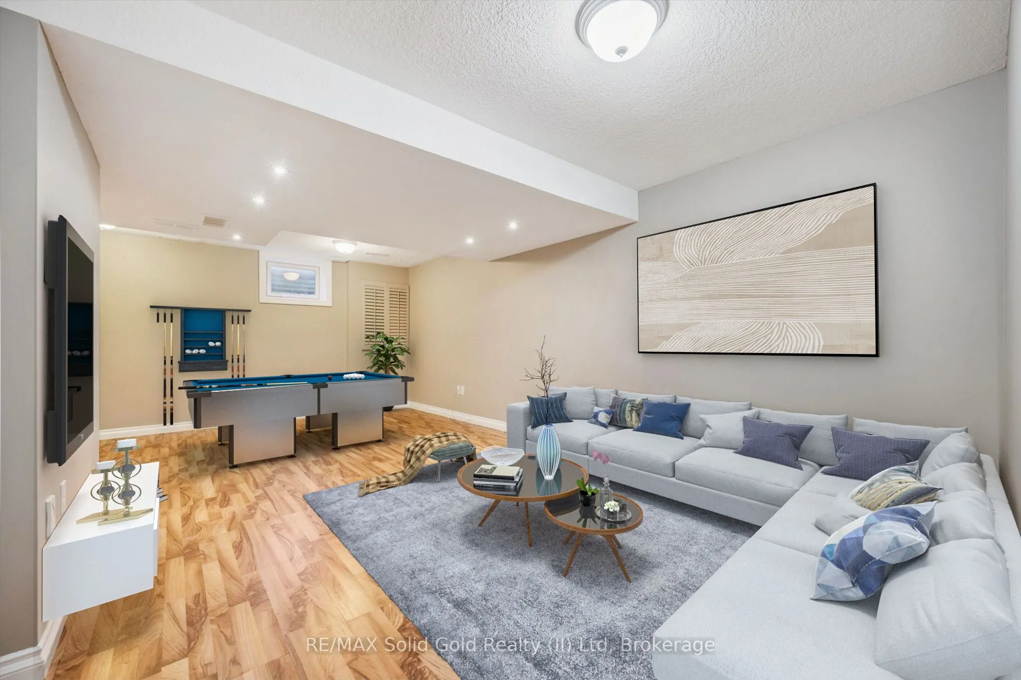 543 Victoria Road N