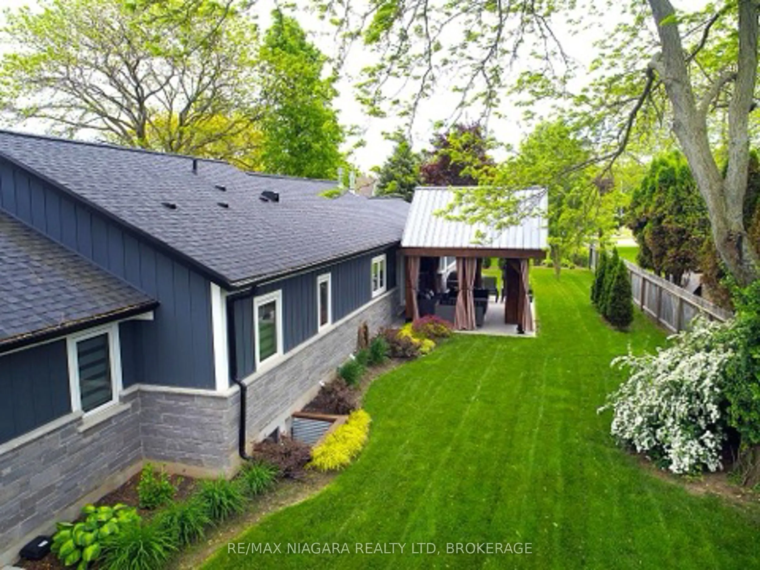 3886 GLENVIEW Drive