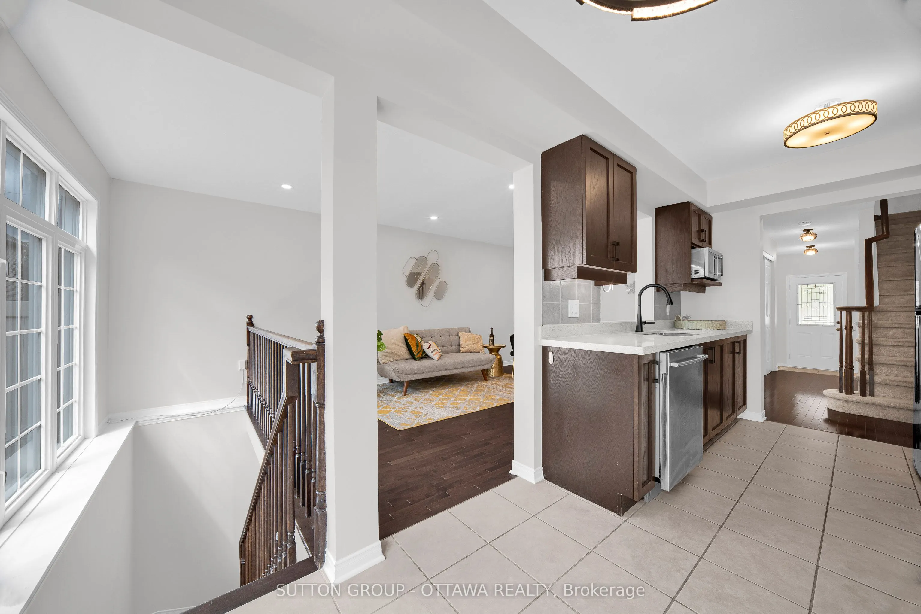 554 Ashbourne Crescent