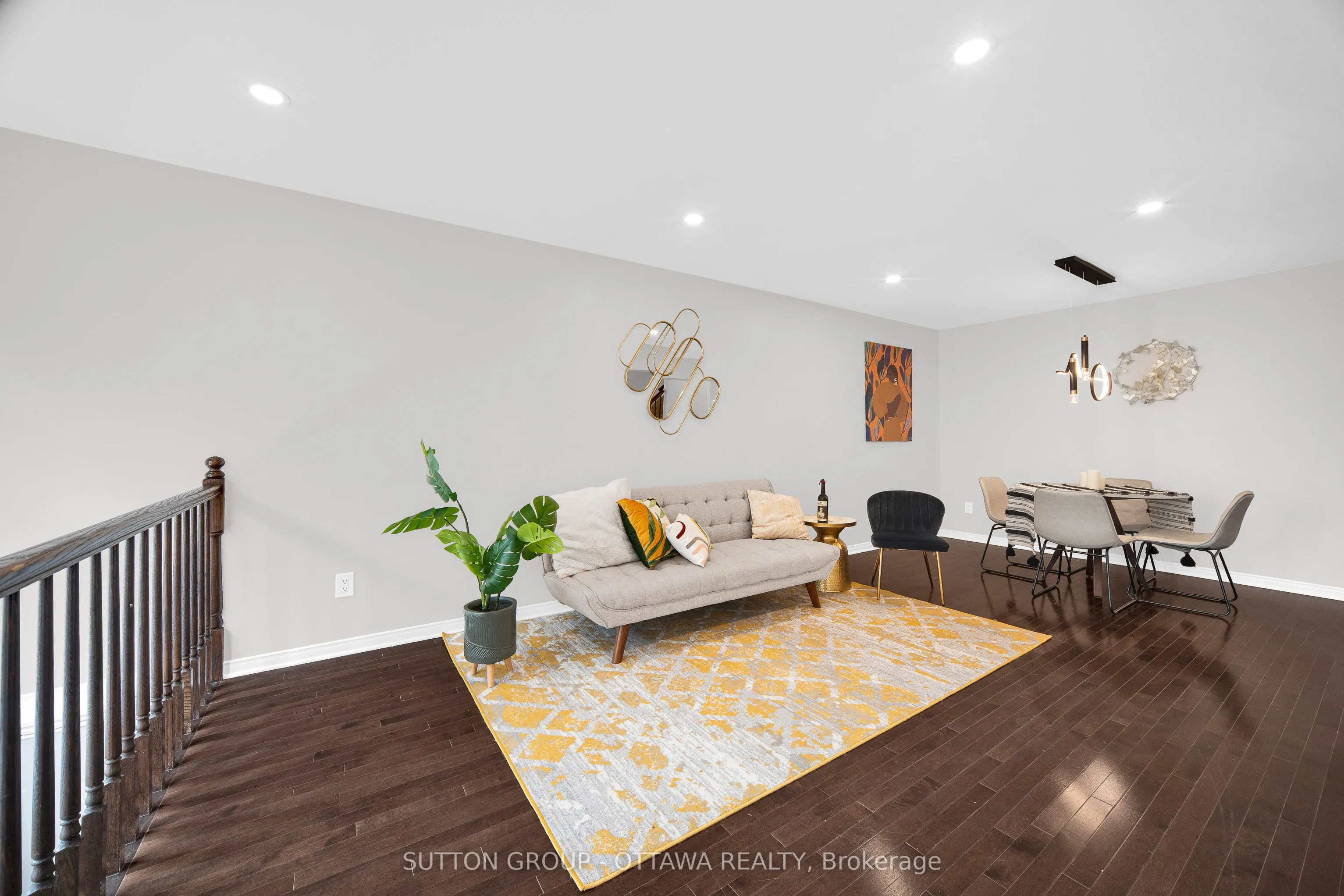 554 Ashbourne Crescent