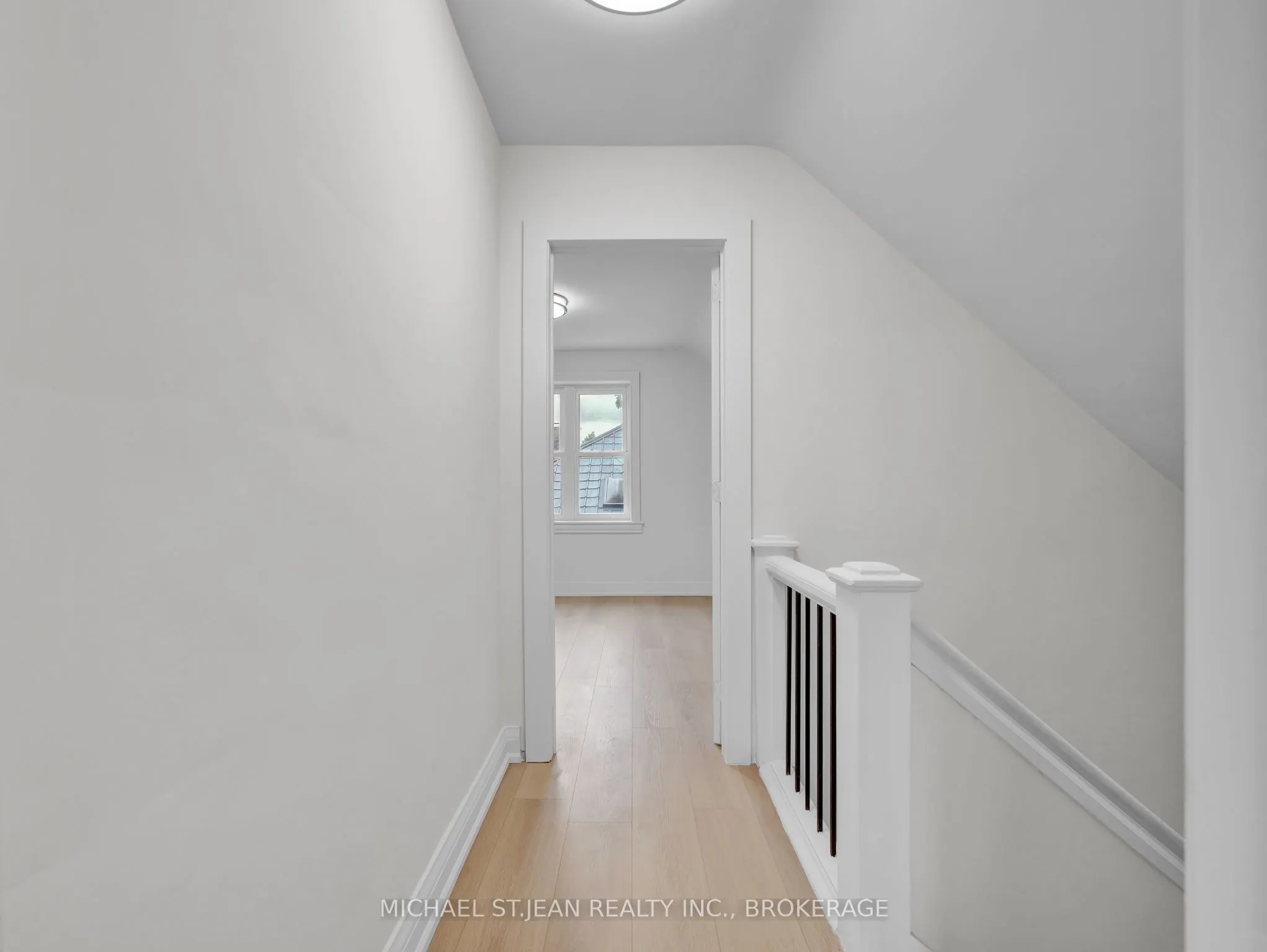 880 Garth Street