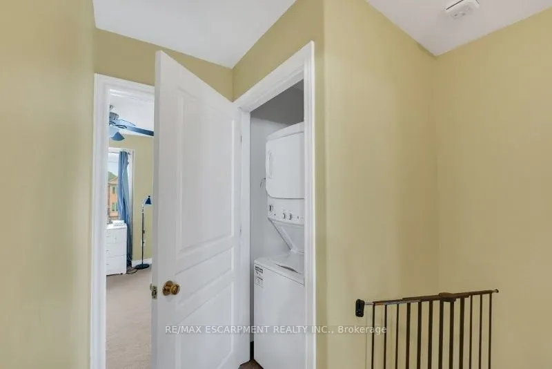 15 Hemlock Way