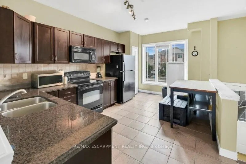 15 Hemlock Way