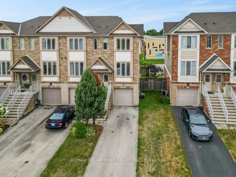 15 Hemlock Way
