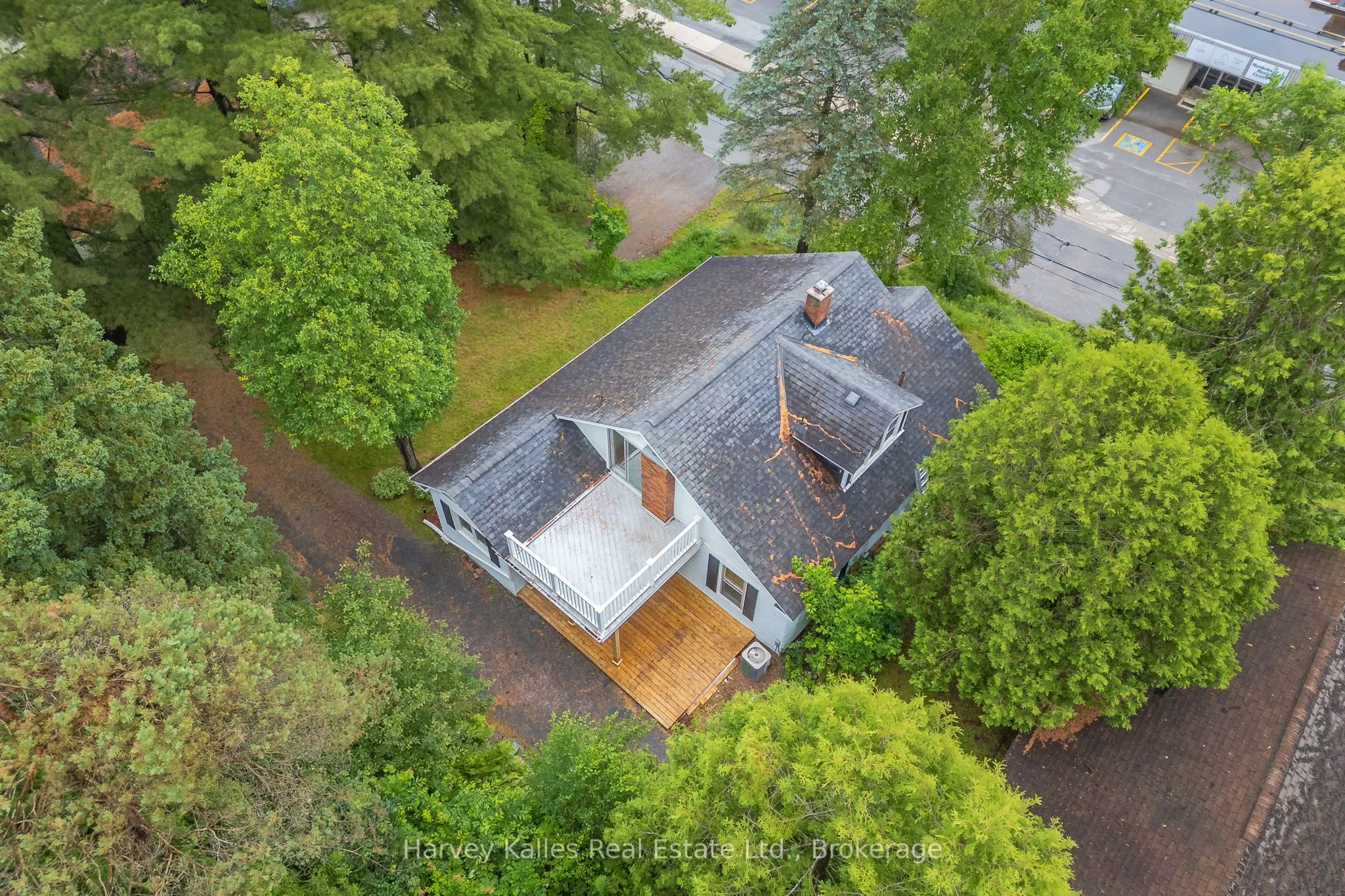 16 Manominee Street