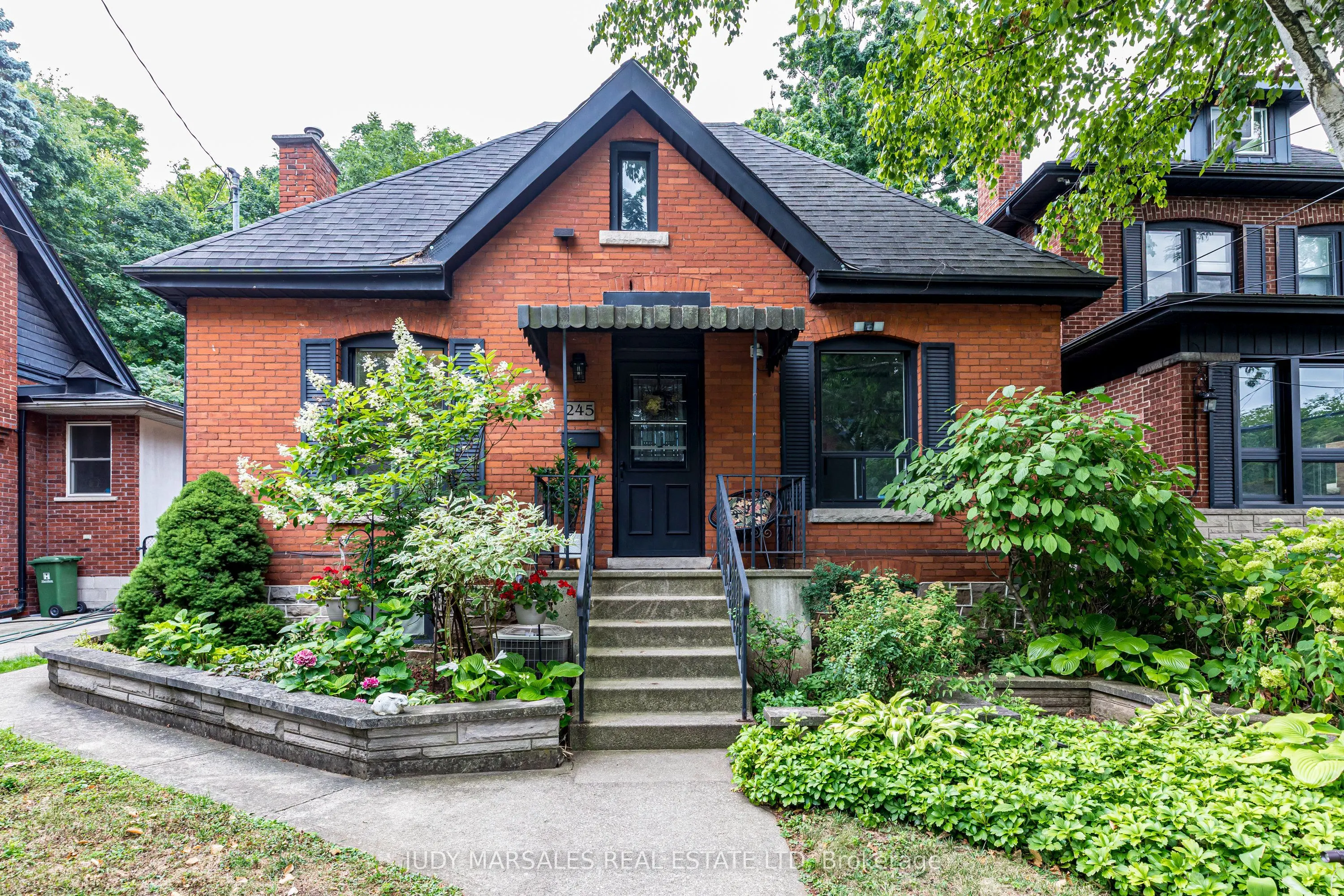 245 Hillcrest Avenue
