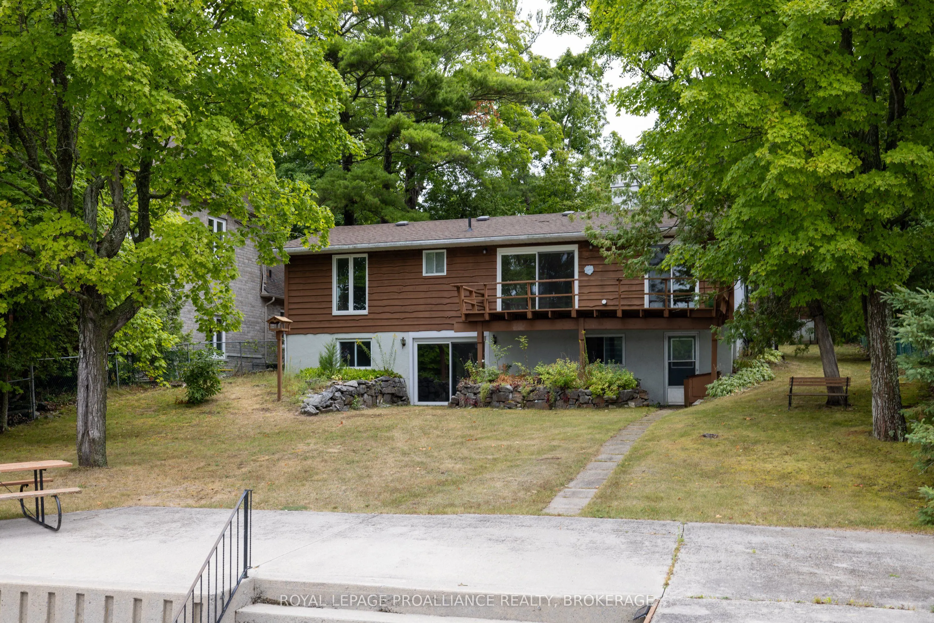 314 Nicholson Point Road
