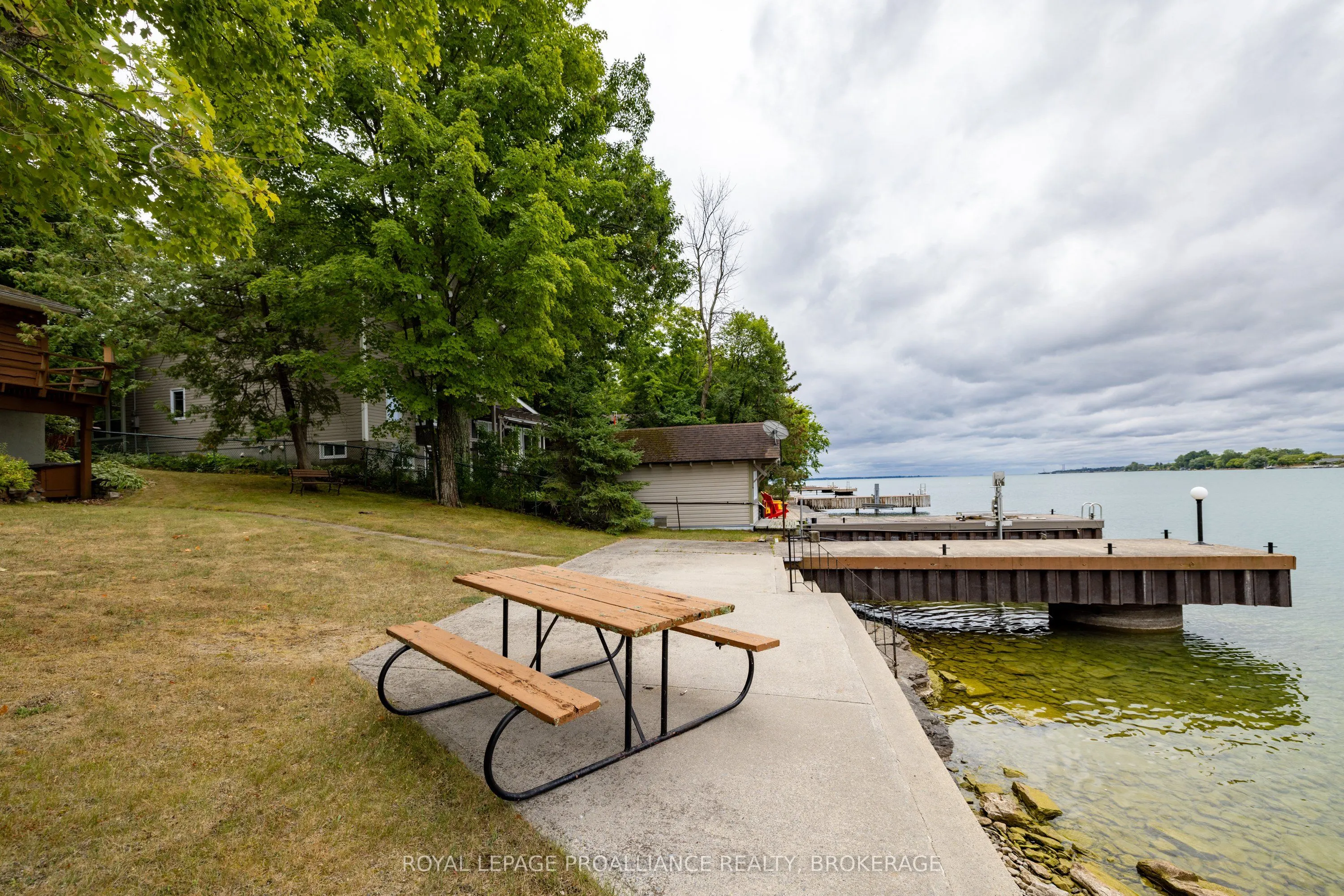 314 Nicholson Point Road