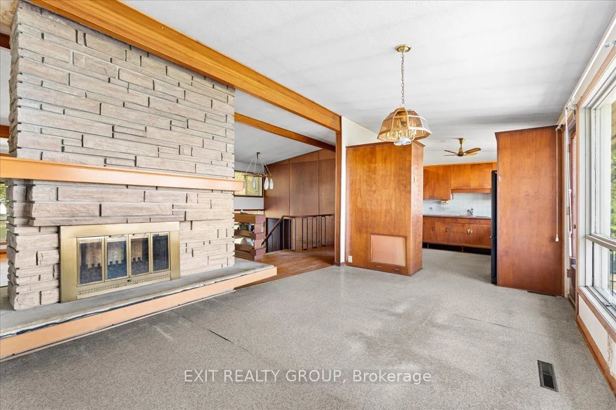 22649 Loyalist Parkway