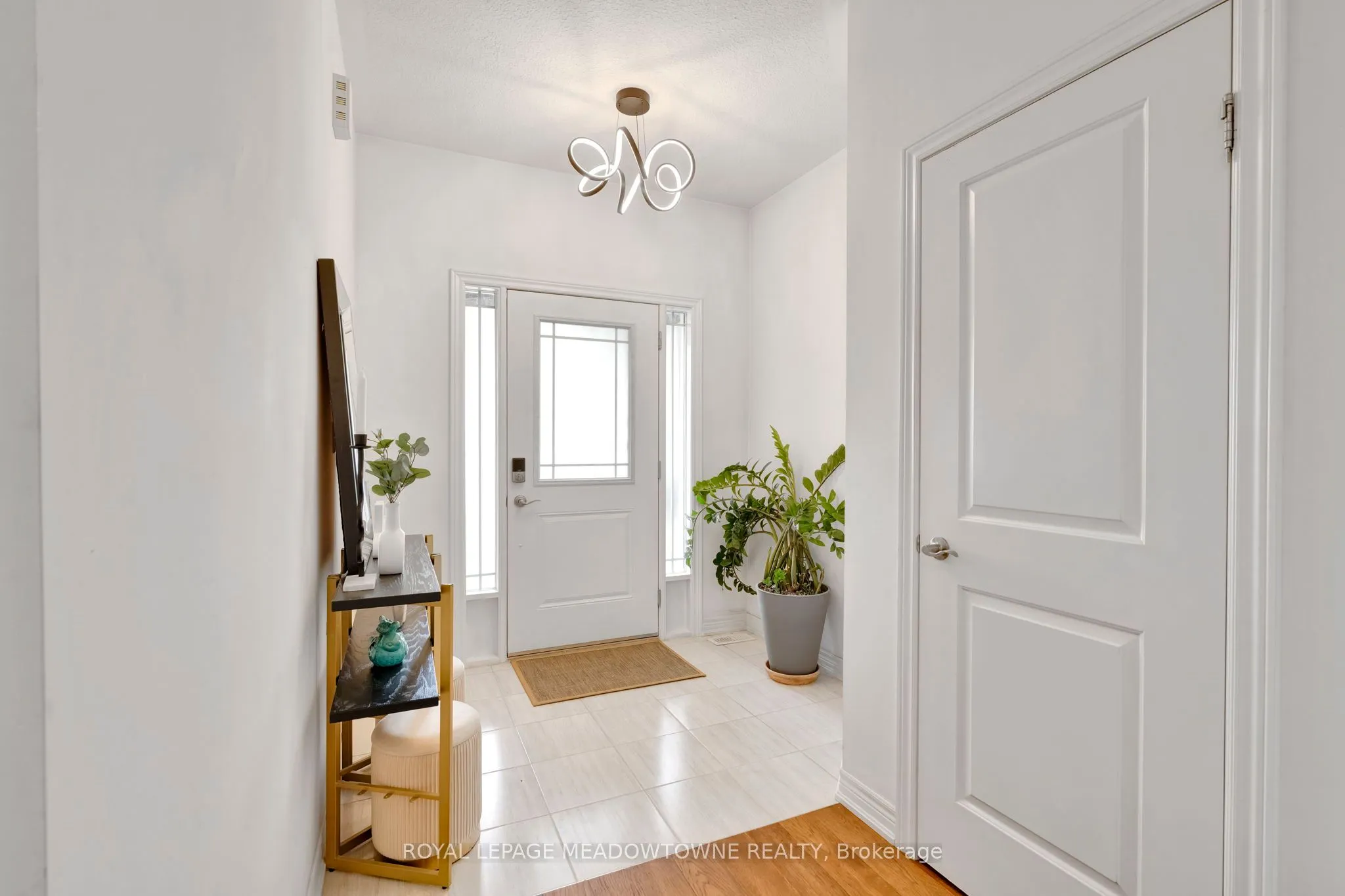 266 Dalgleish Trail