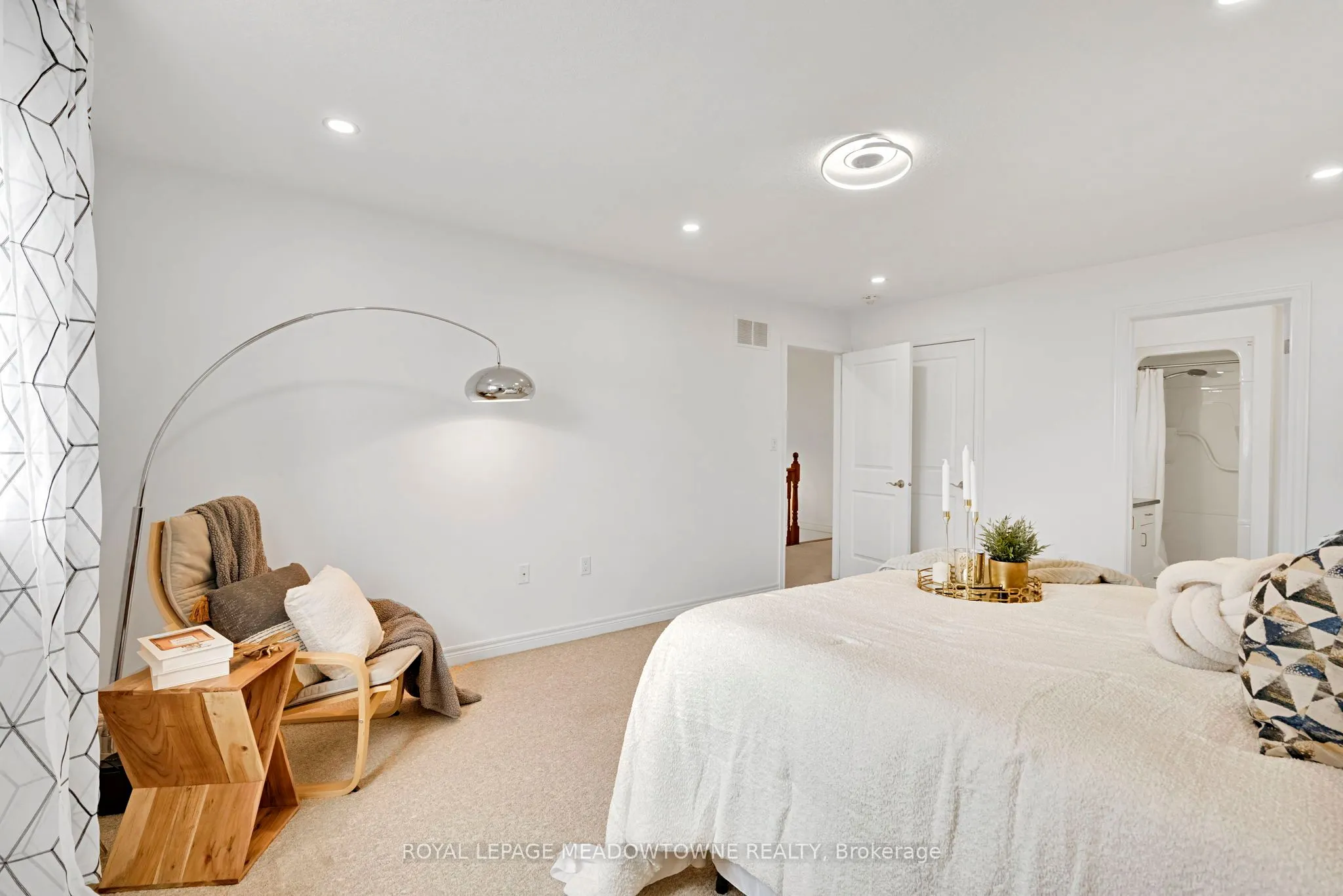 266 Dalgleish Trail