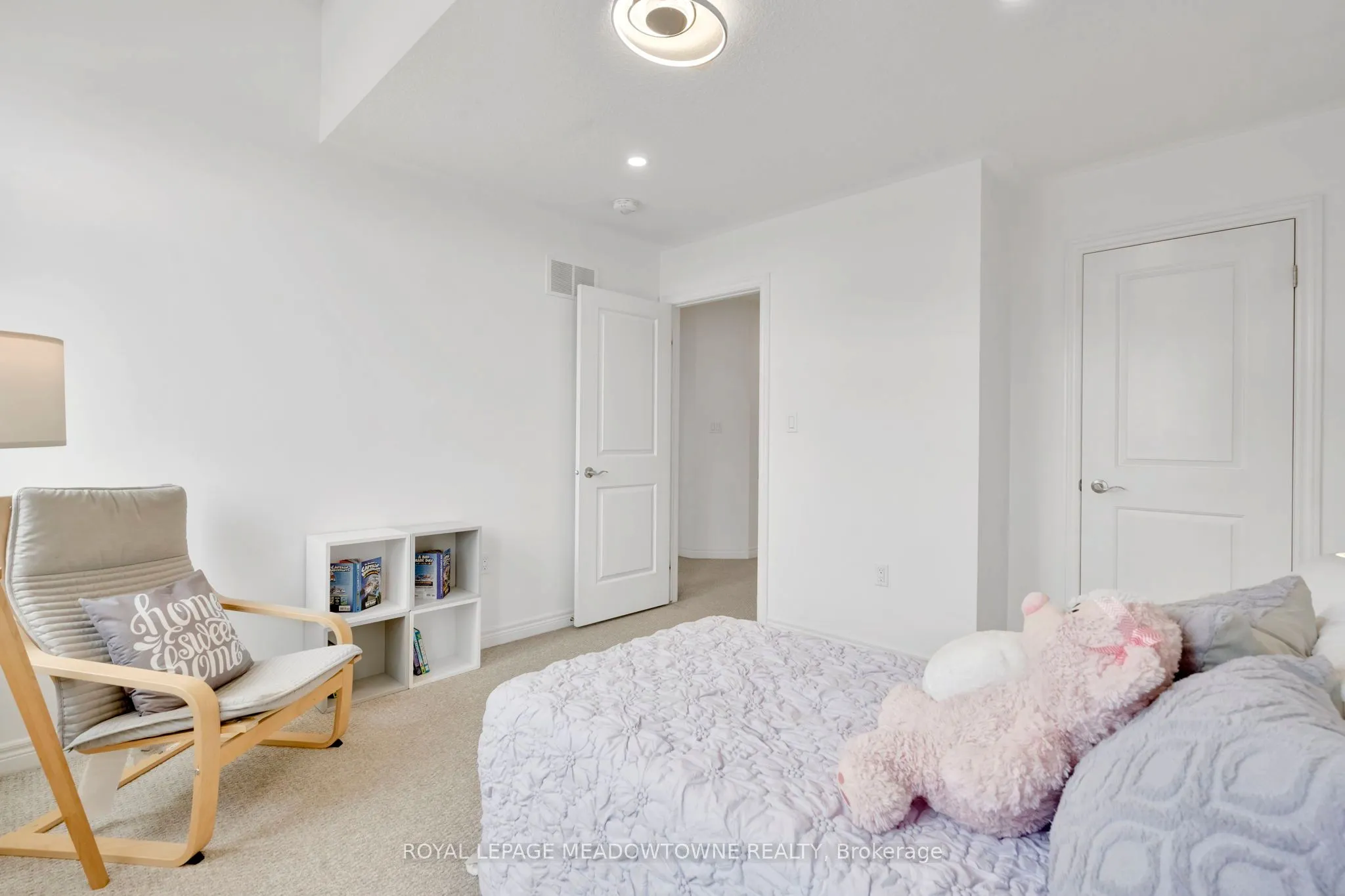 266 Dalgleish Trail
