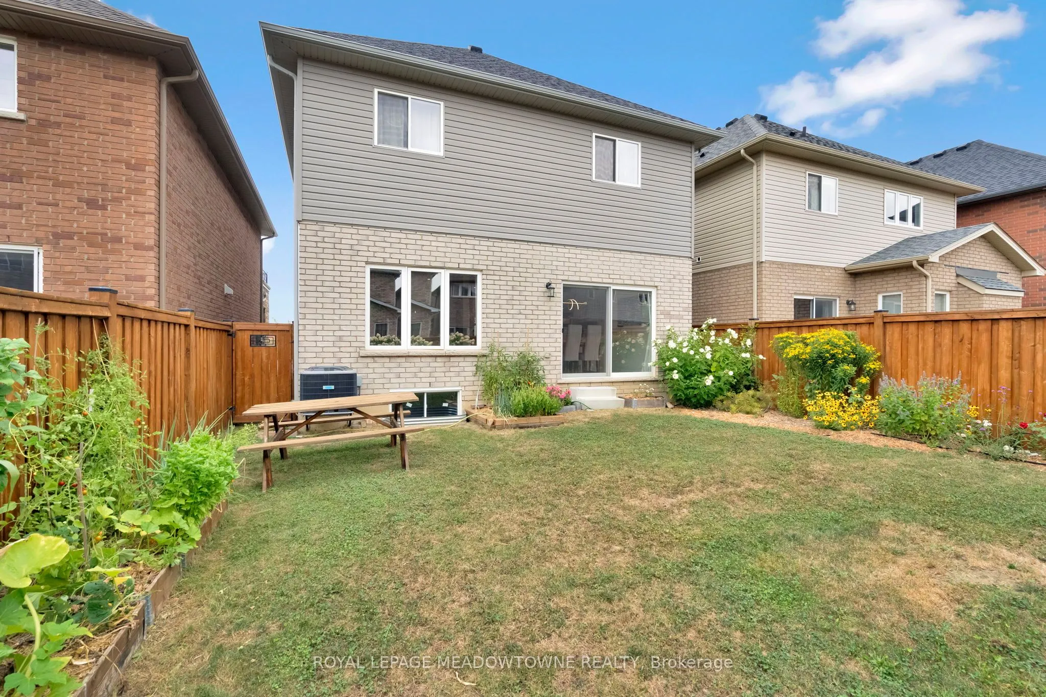 266 Dalgleish Trail