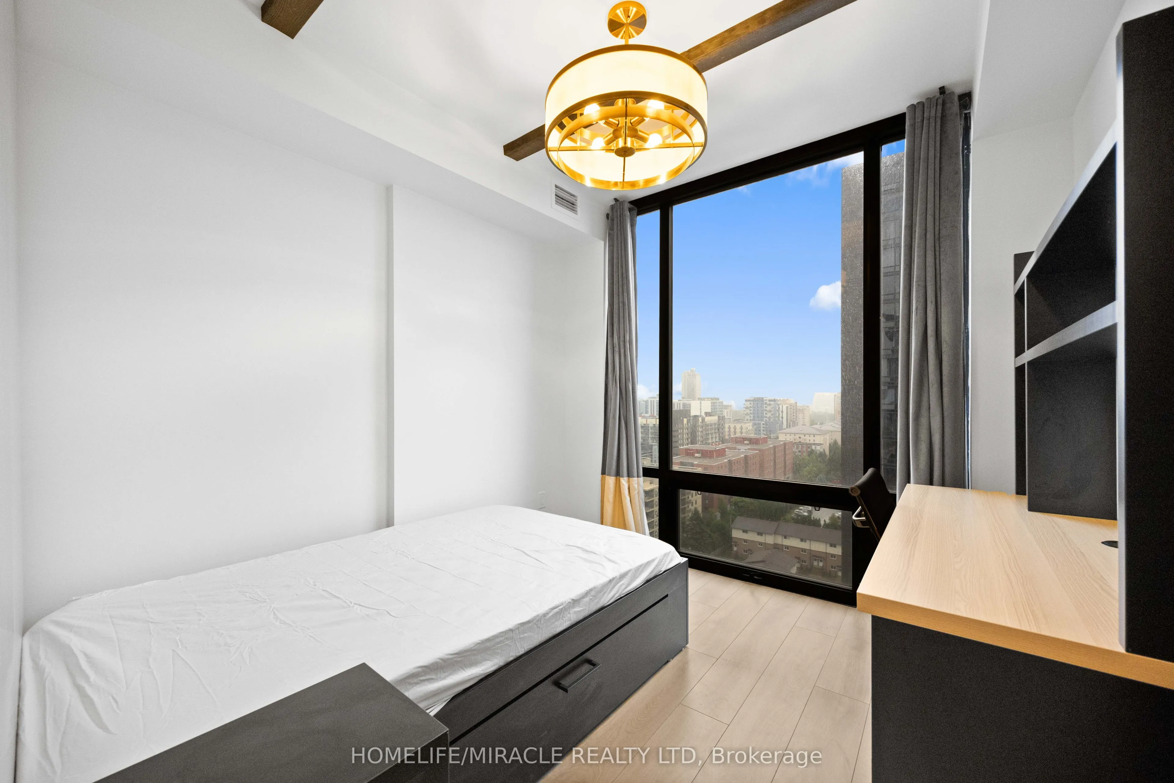 145 Columbia Street W, #1711
