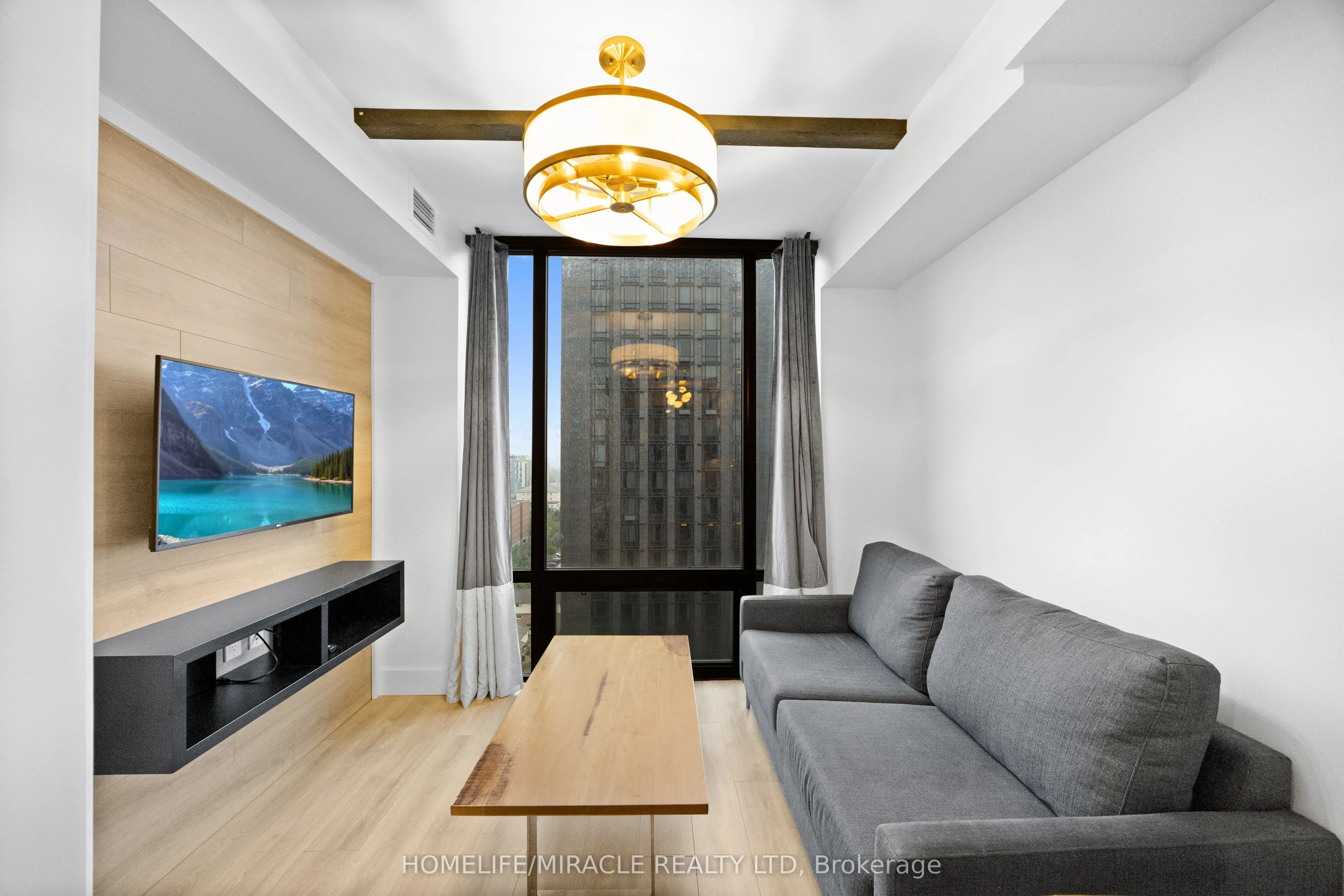 145 Columbia Street W, #1711