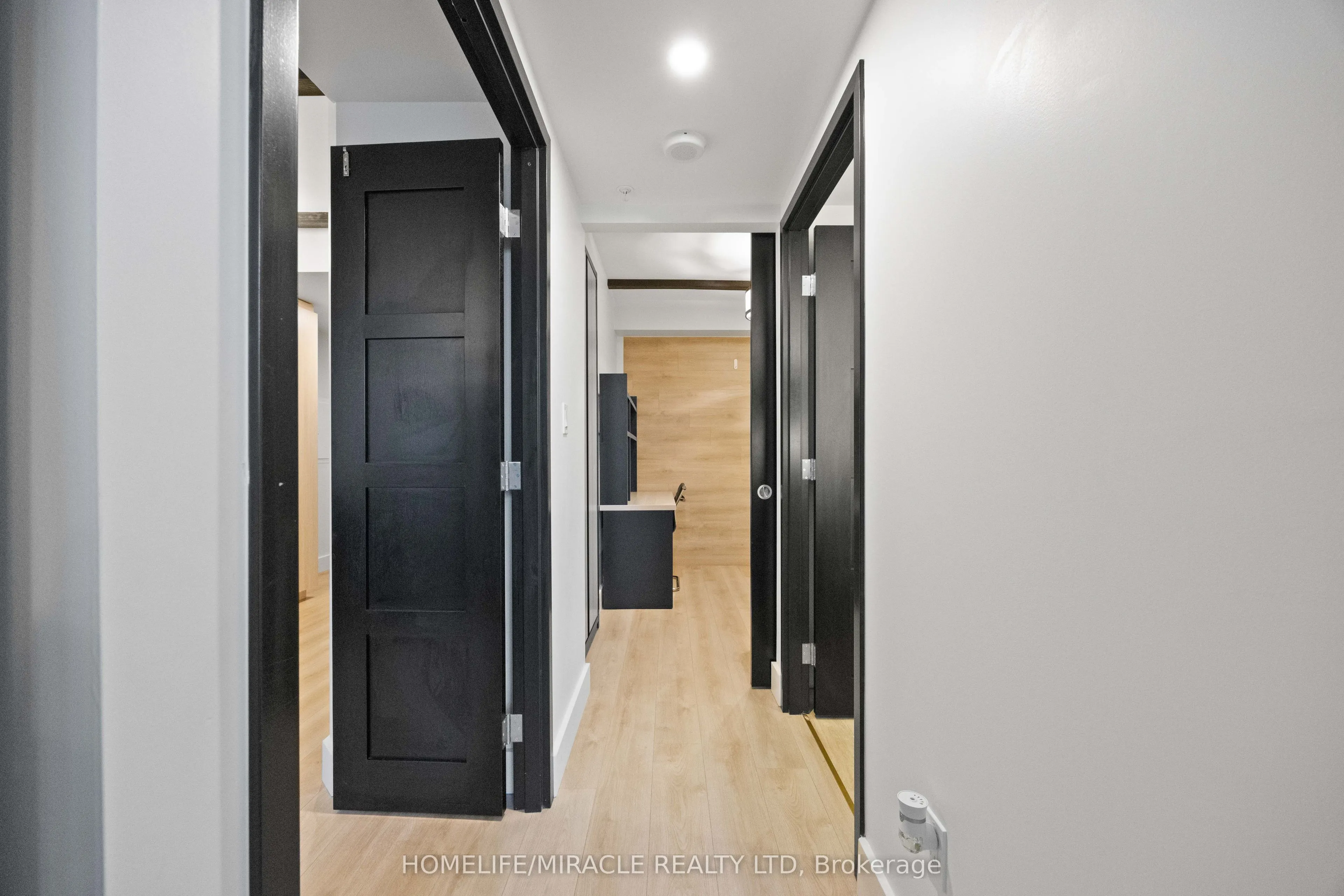 145 Columbia Street W, #1711