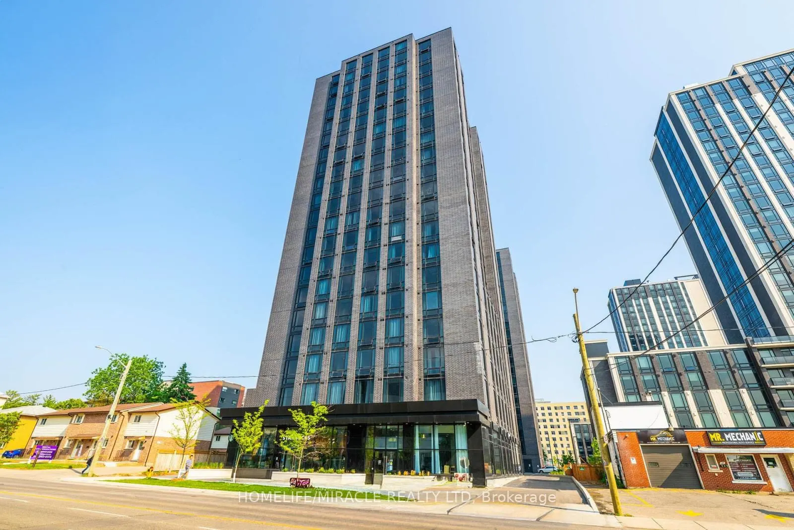 145 Columbia Street W, #1711
