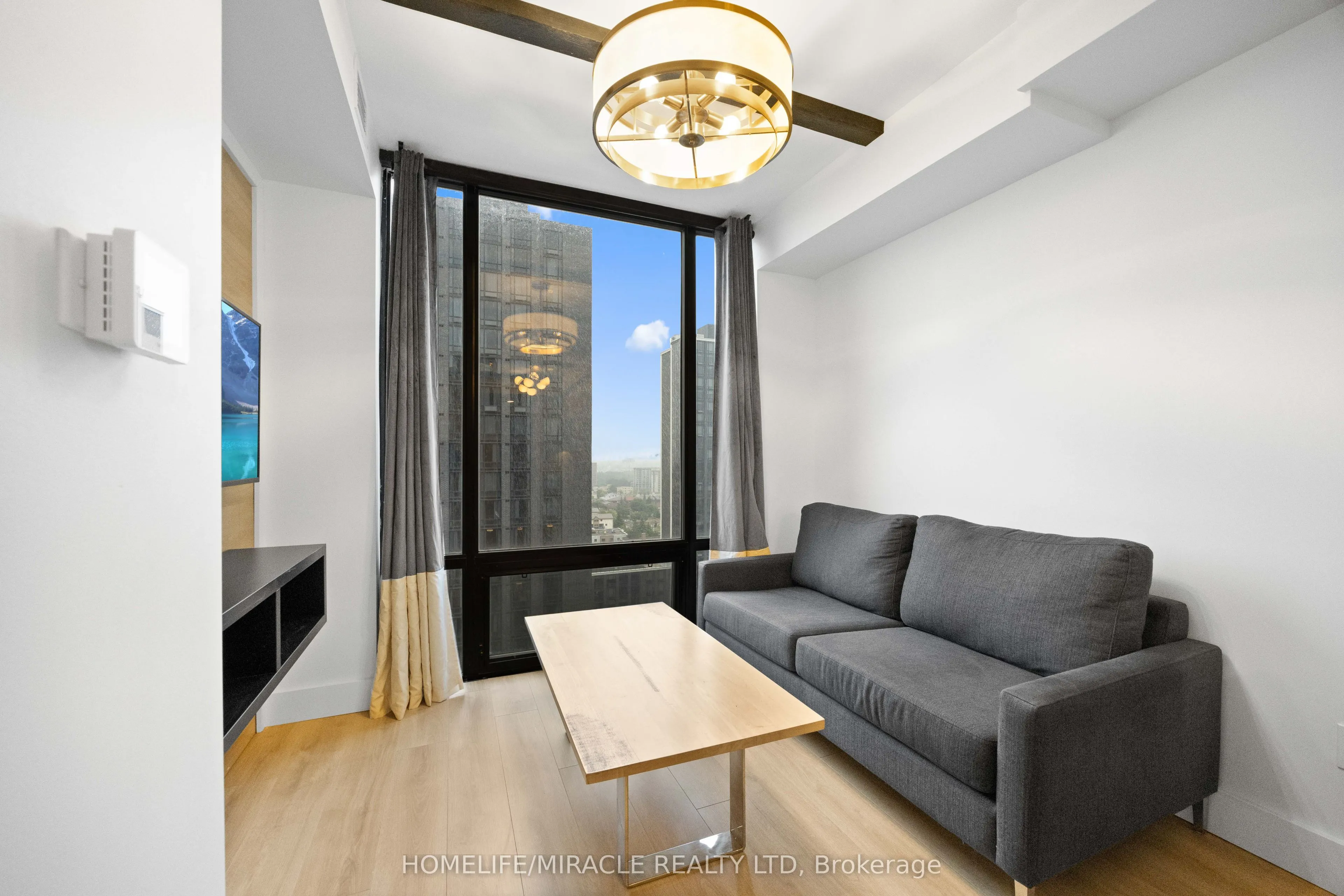 145 Columbia Street W, #1711