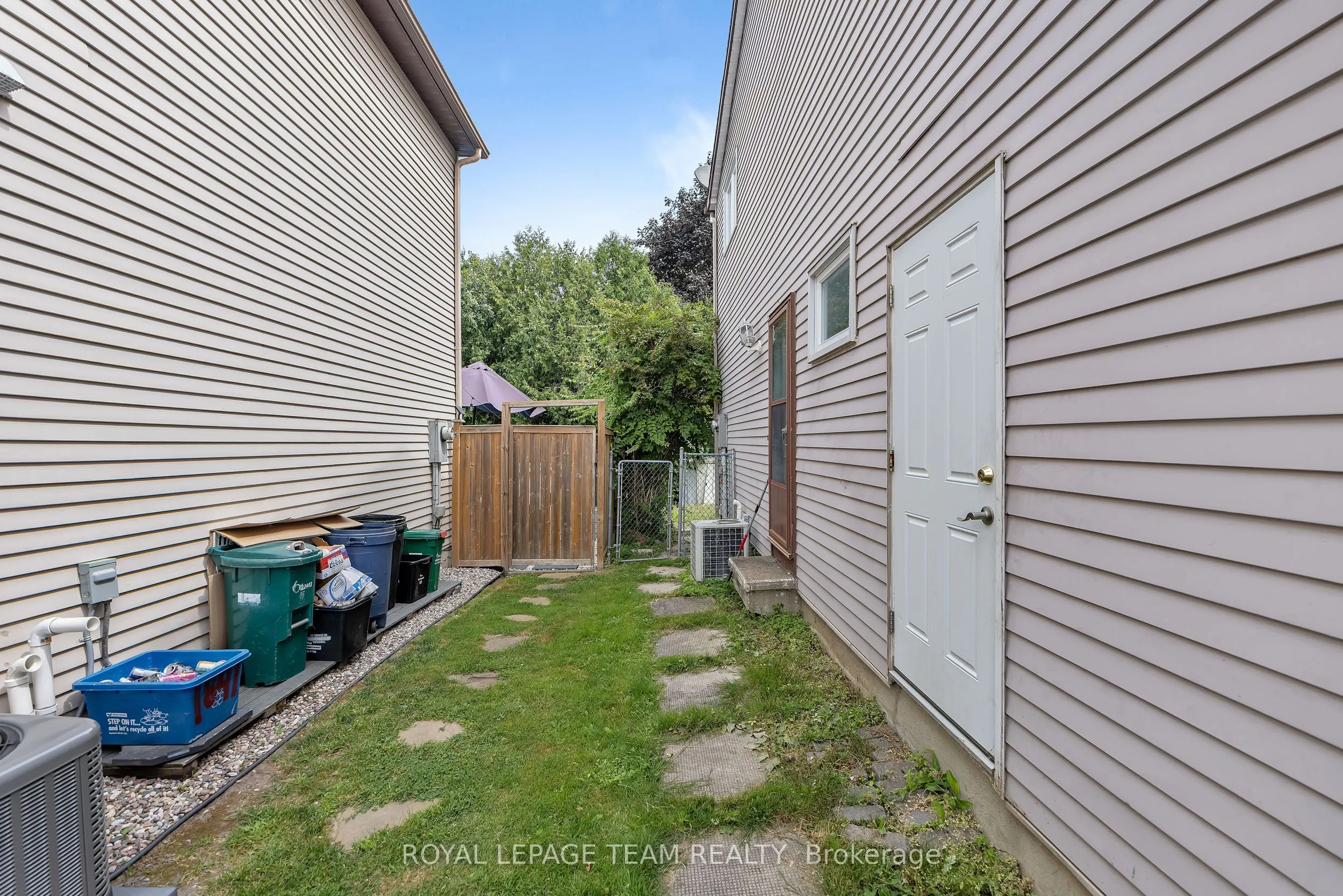 1843 Brousseau Crescent