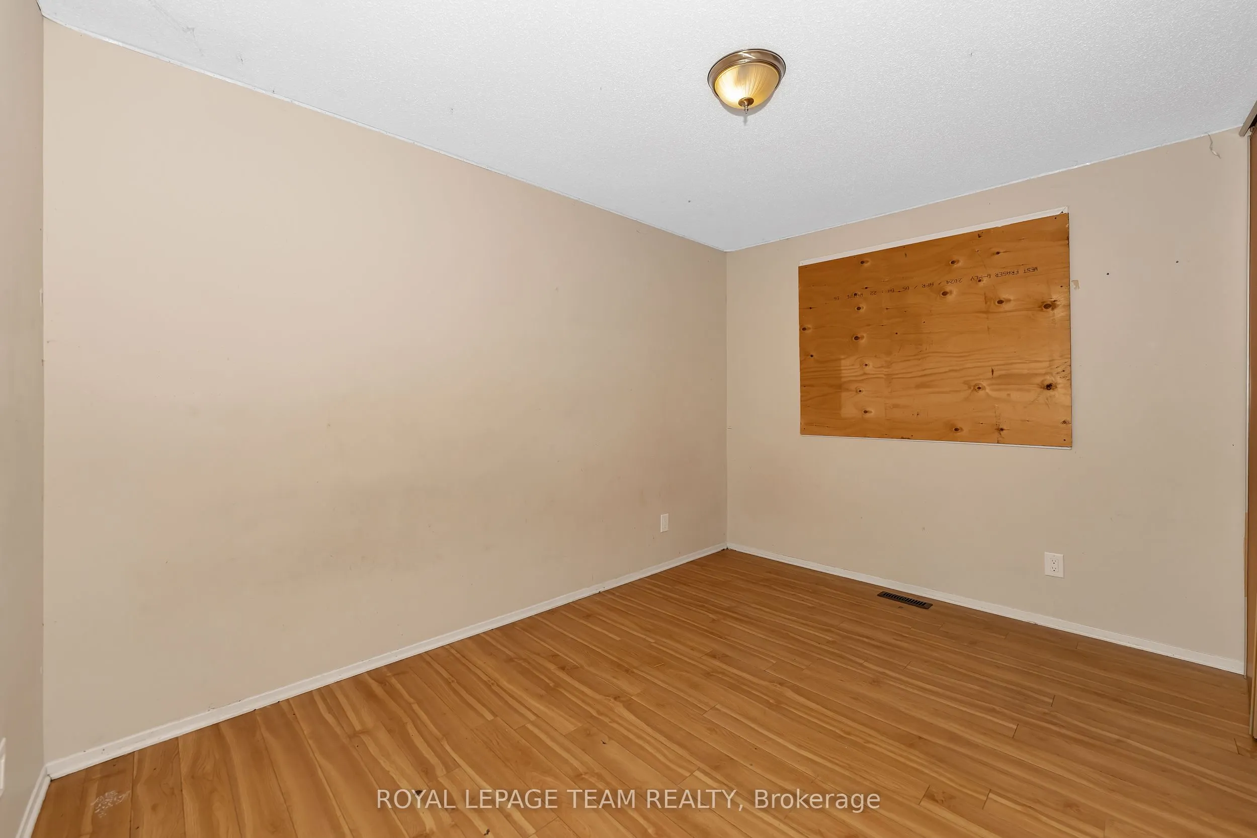 1843 Brousseau Crescent