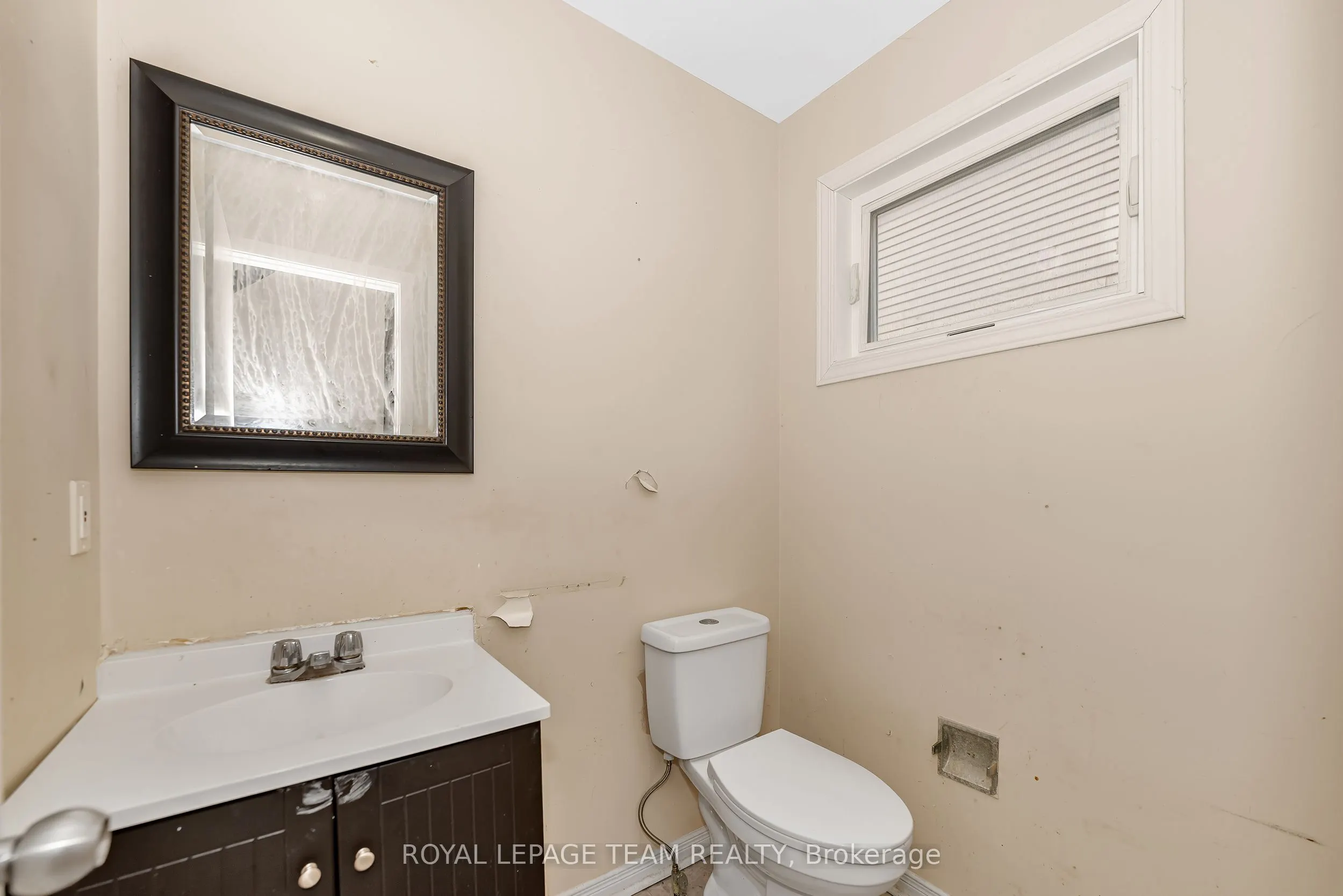 1843 Brousseau Crescent