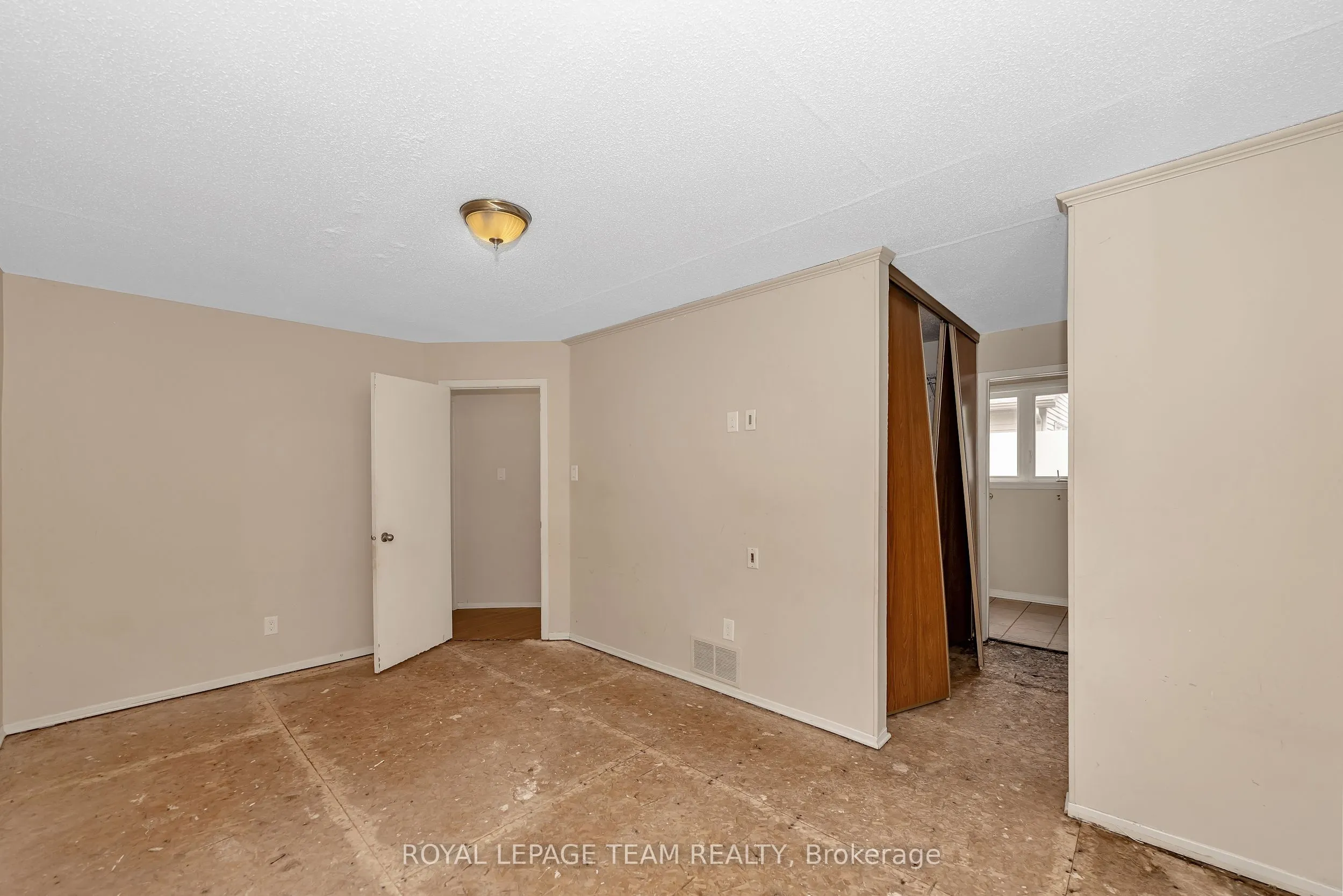 1843 Brousseau Crescent