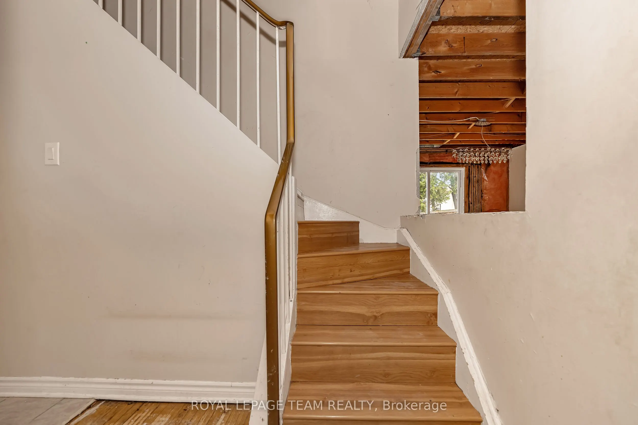 1843 Brousseau Crescent