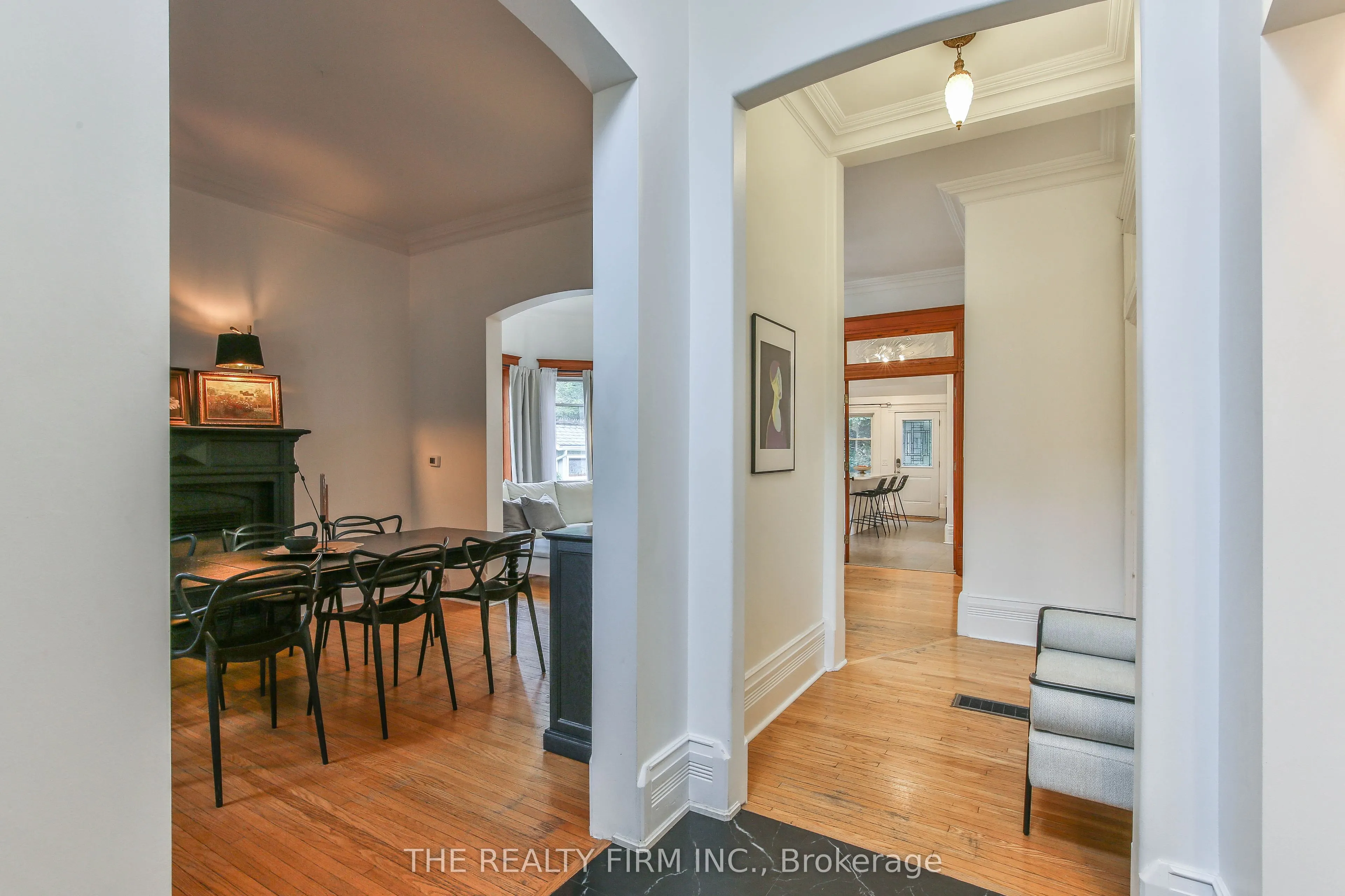 9 East Avenue