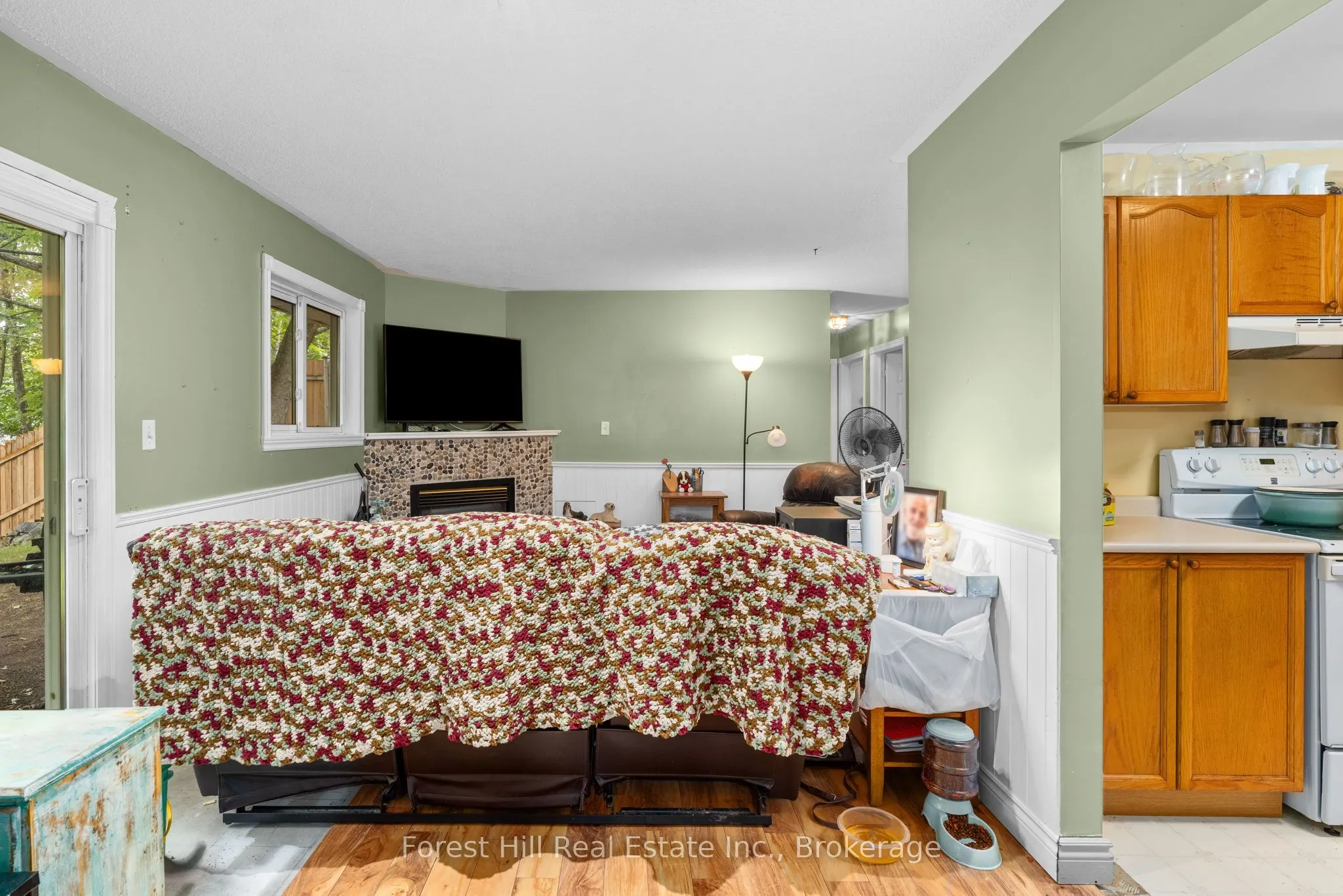 12 Crestview Drive