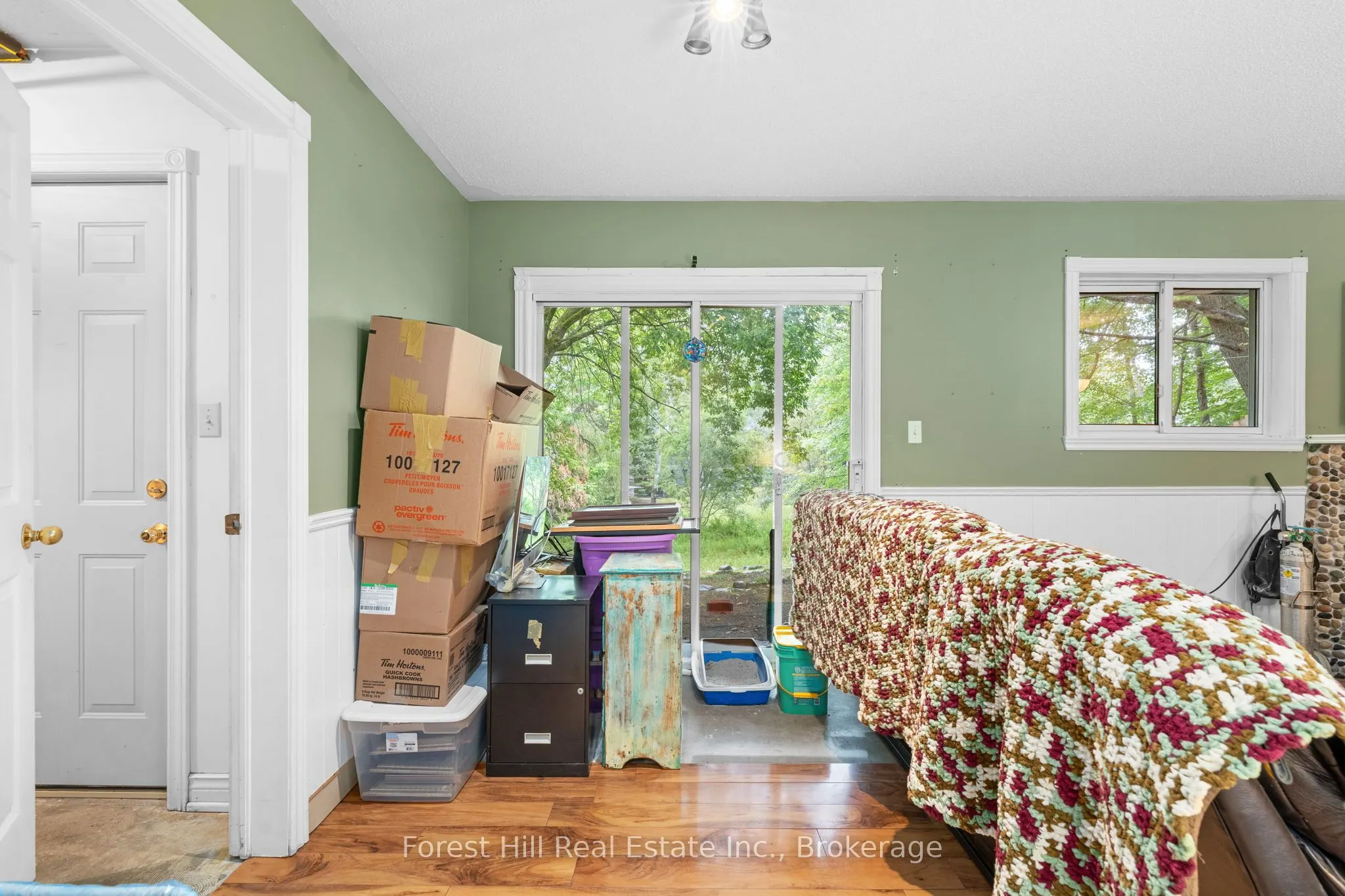 12 Crestview Drive