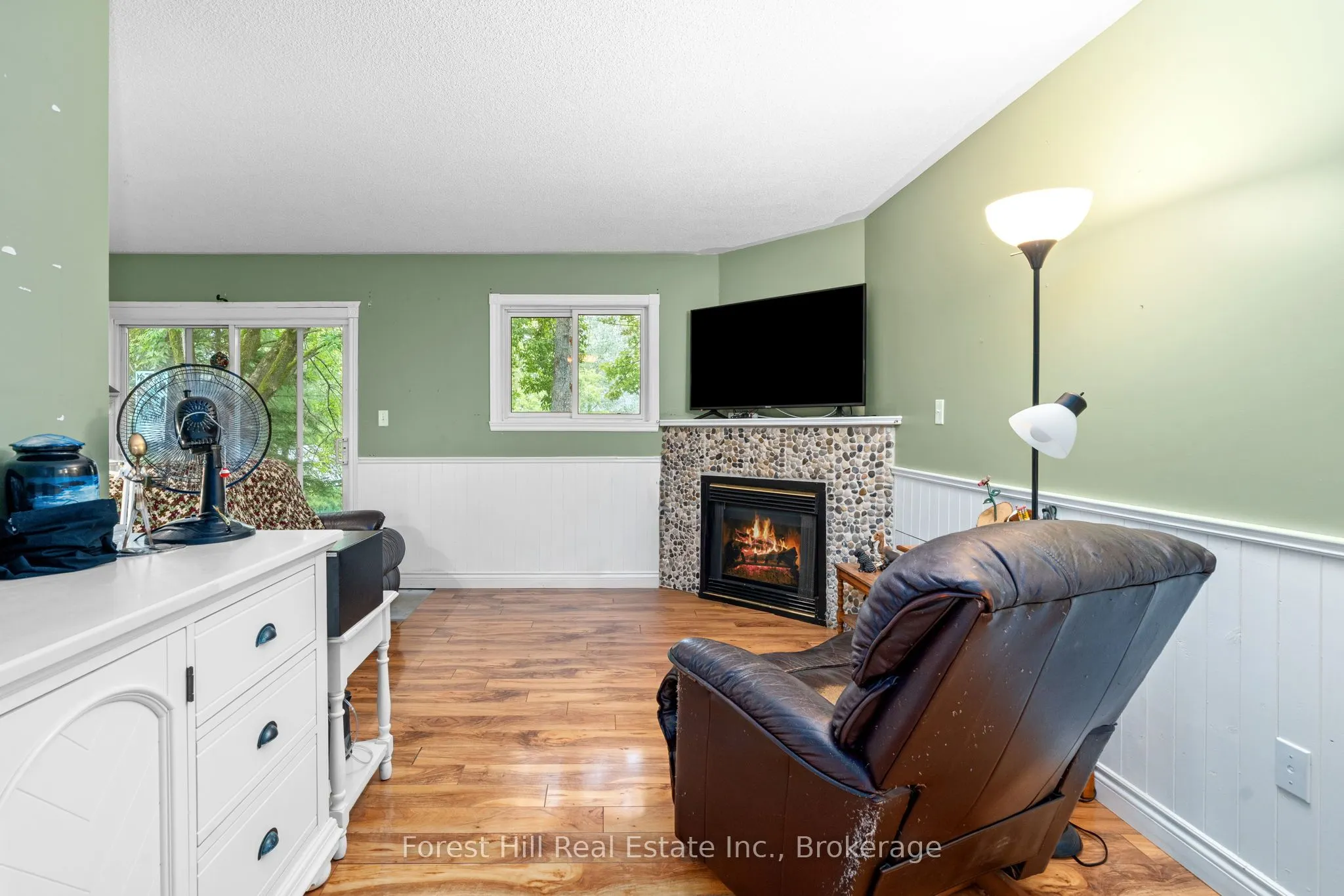 12 Crestview Drive