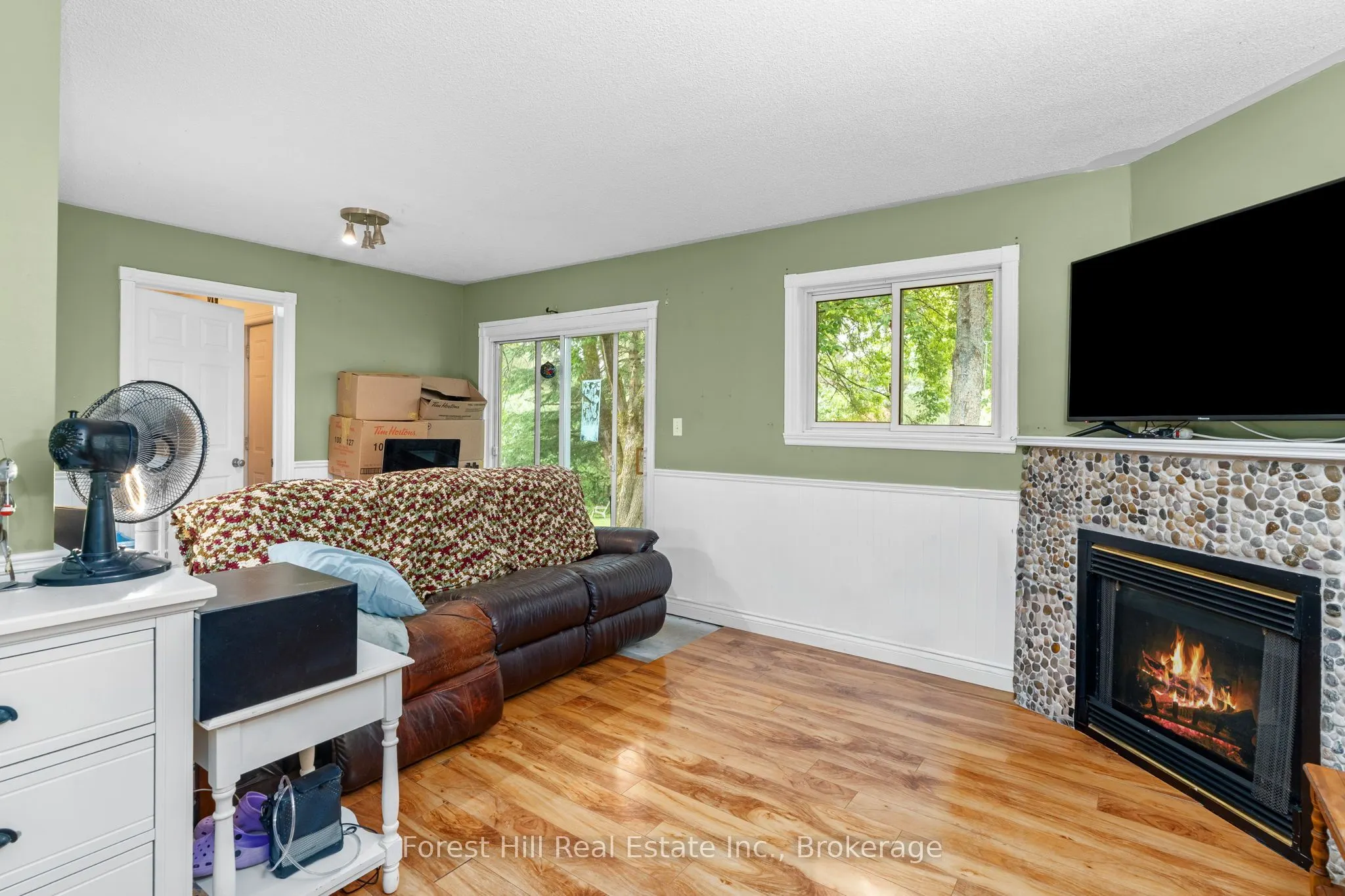 12 Crestview Drive