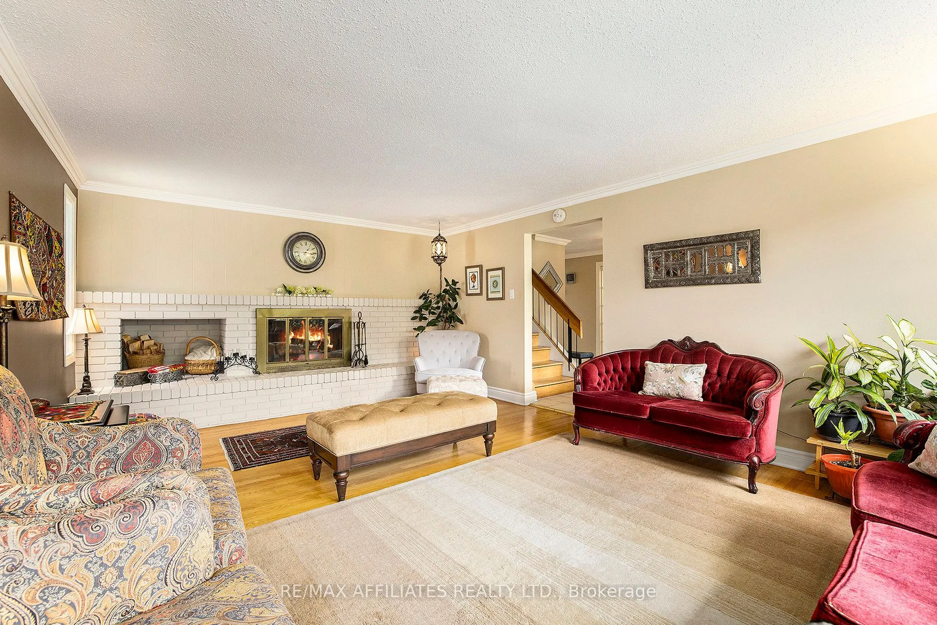 23 SIOUX Crescent