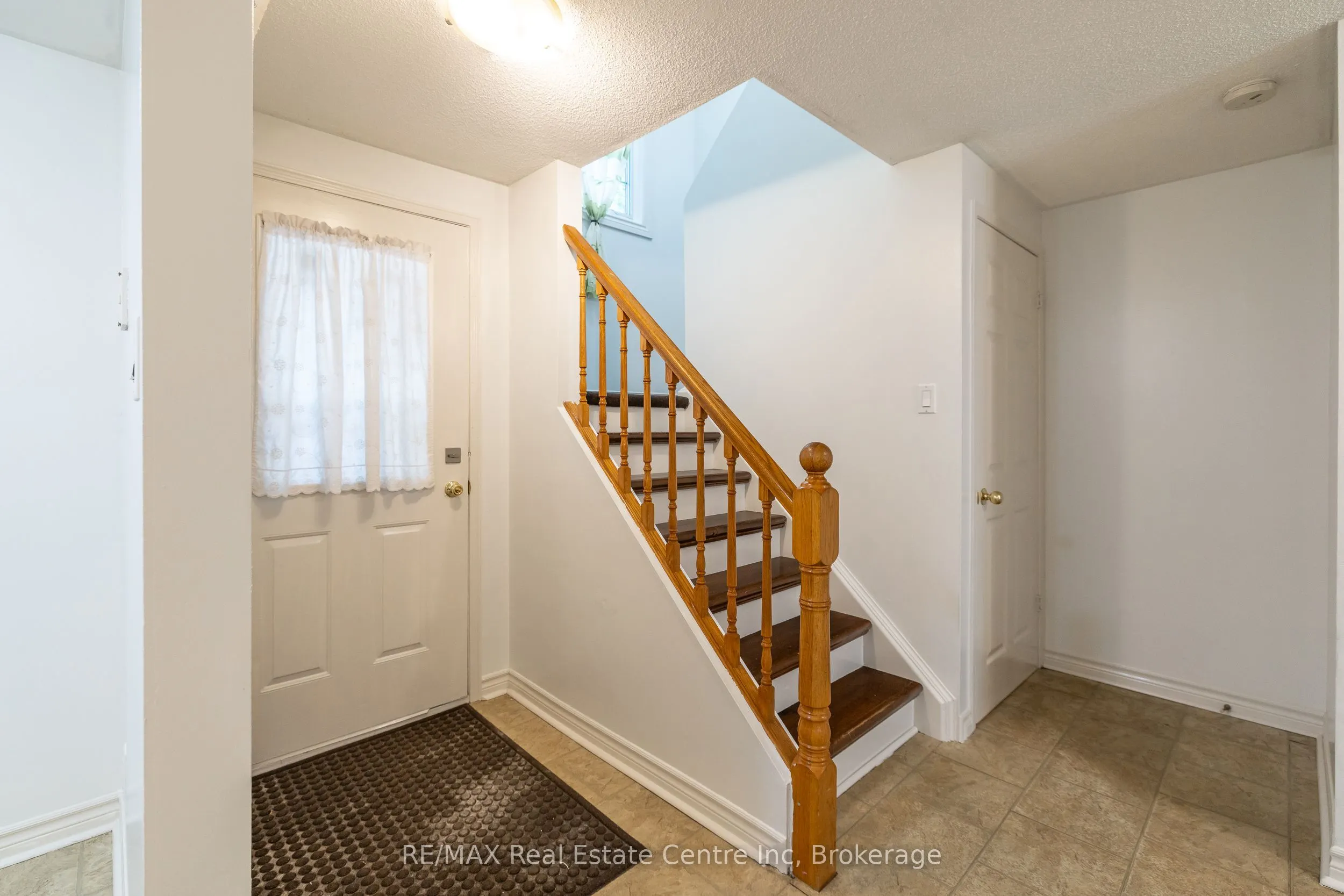 129 Victoria Road N, #74