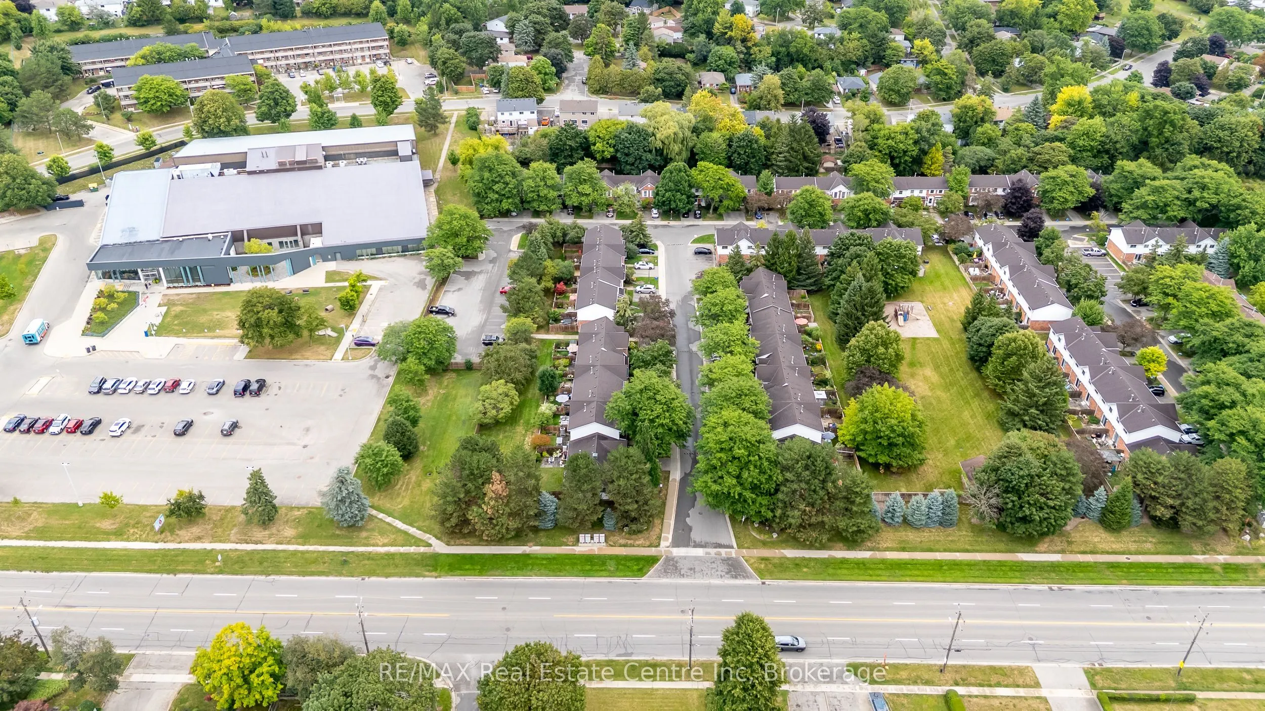 129 Victoria Road N, #74